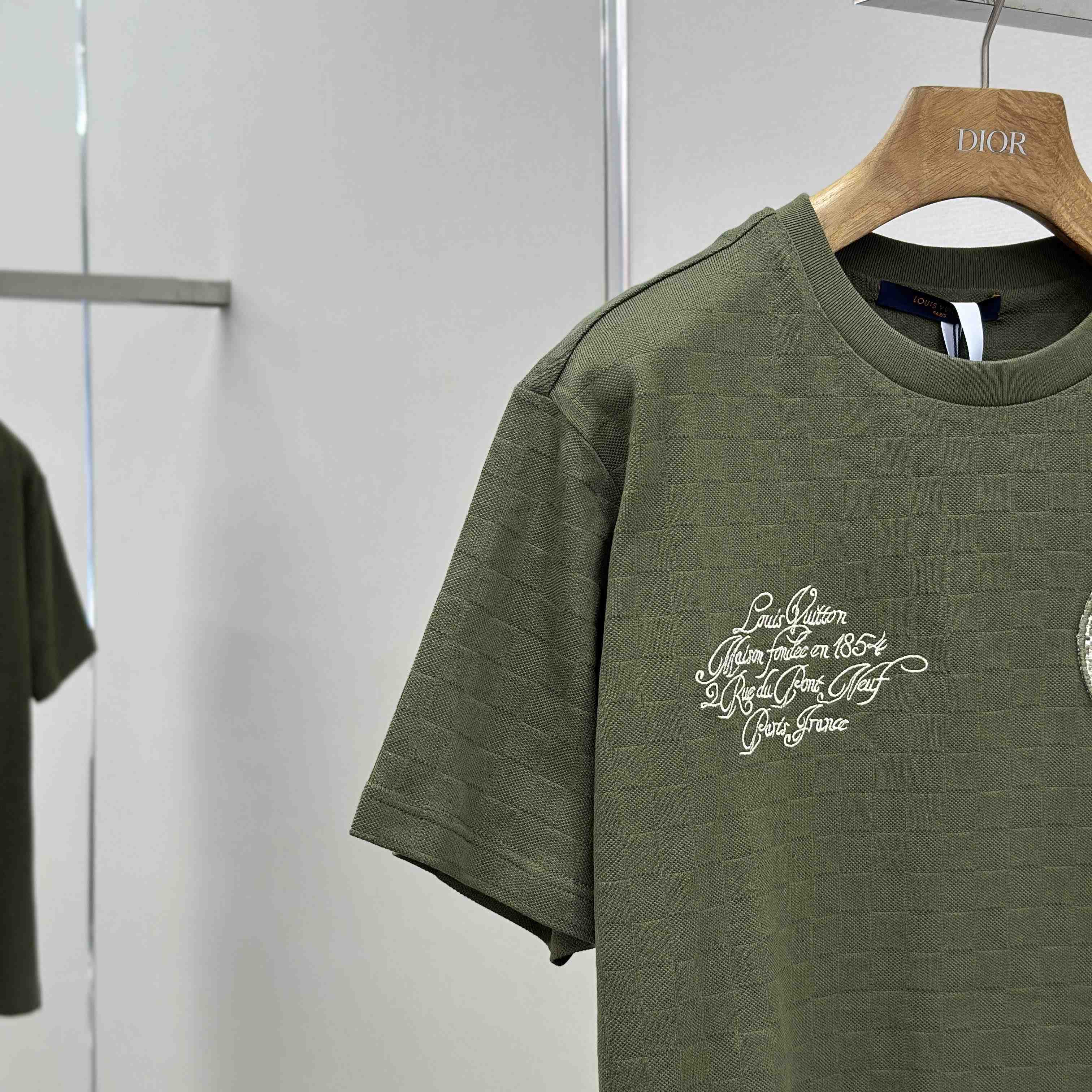 Louis Vuitton Damier Pique T-Shirt   1AGKLH - DesignerGu