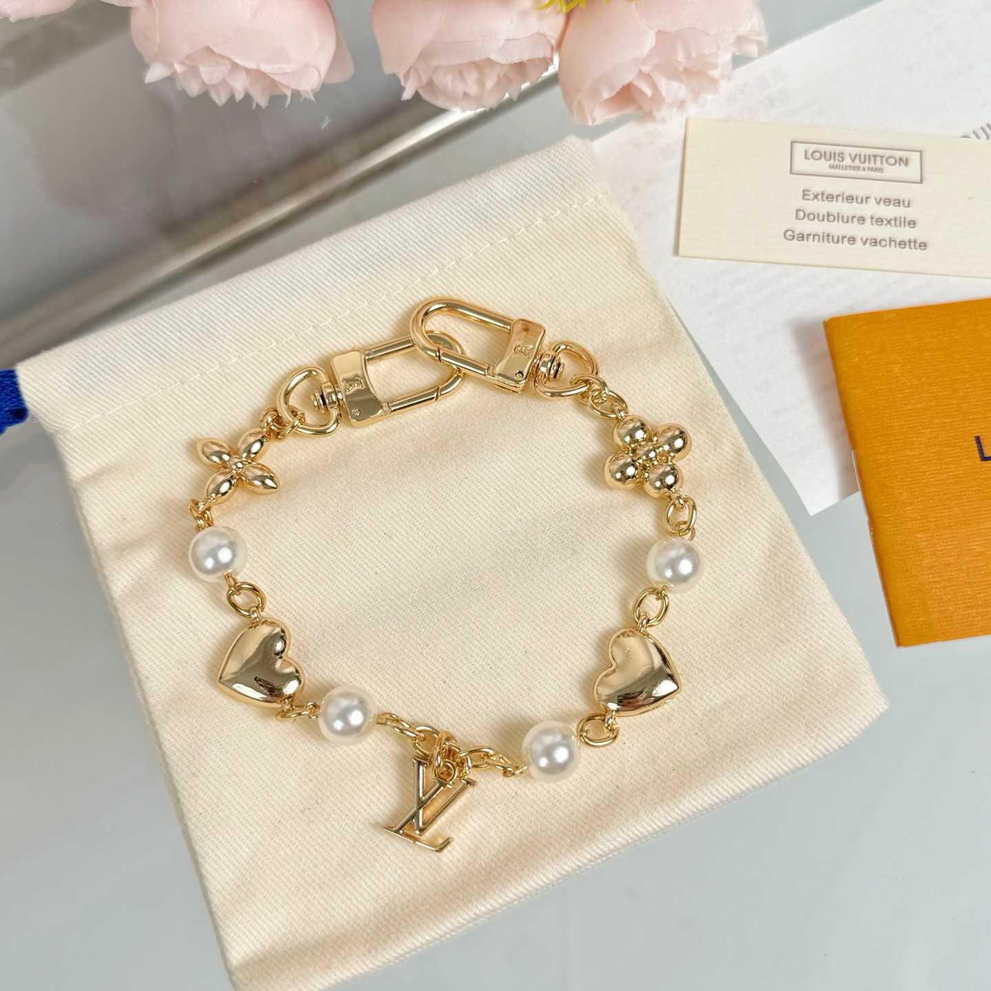 Louis Vuitton LV Heart Bag Chain   M01088 - DesignerGu