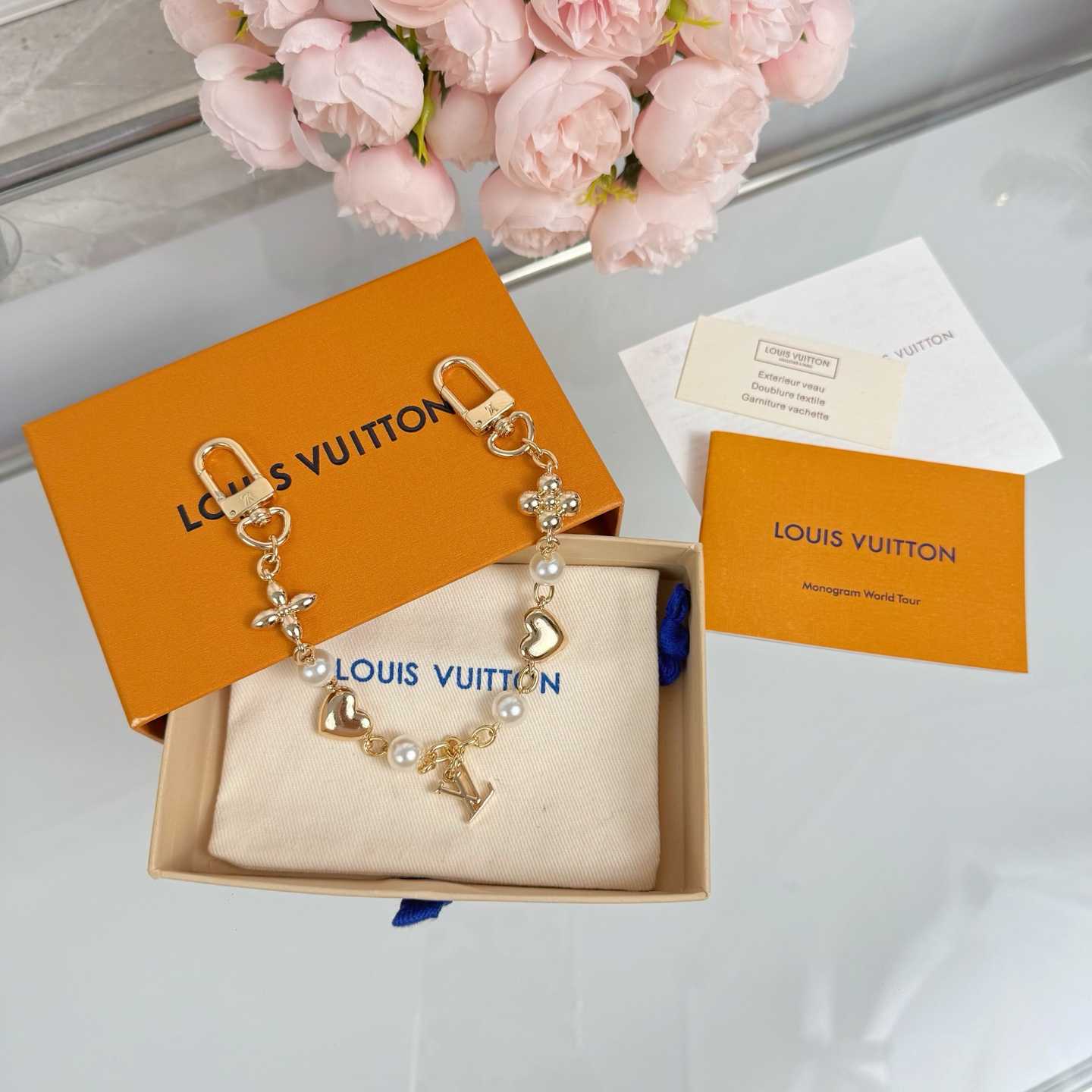 Louis Vuitton LV Heart Bag Chain   M01088 - DesignerGu