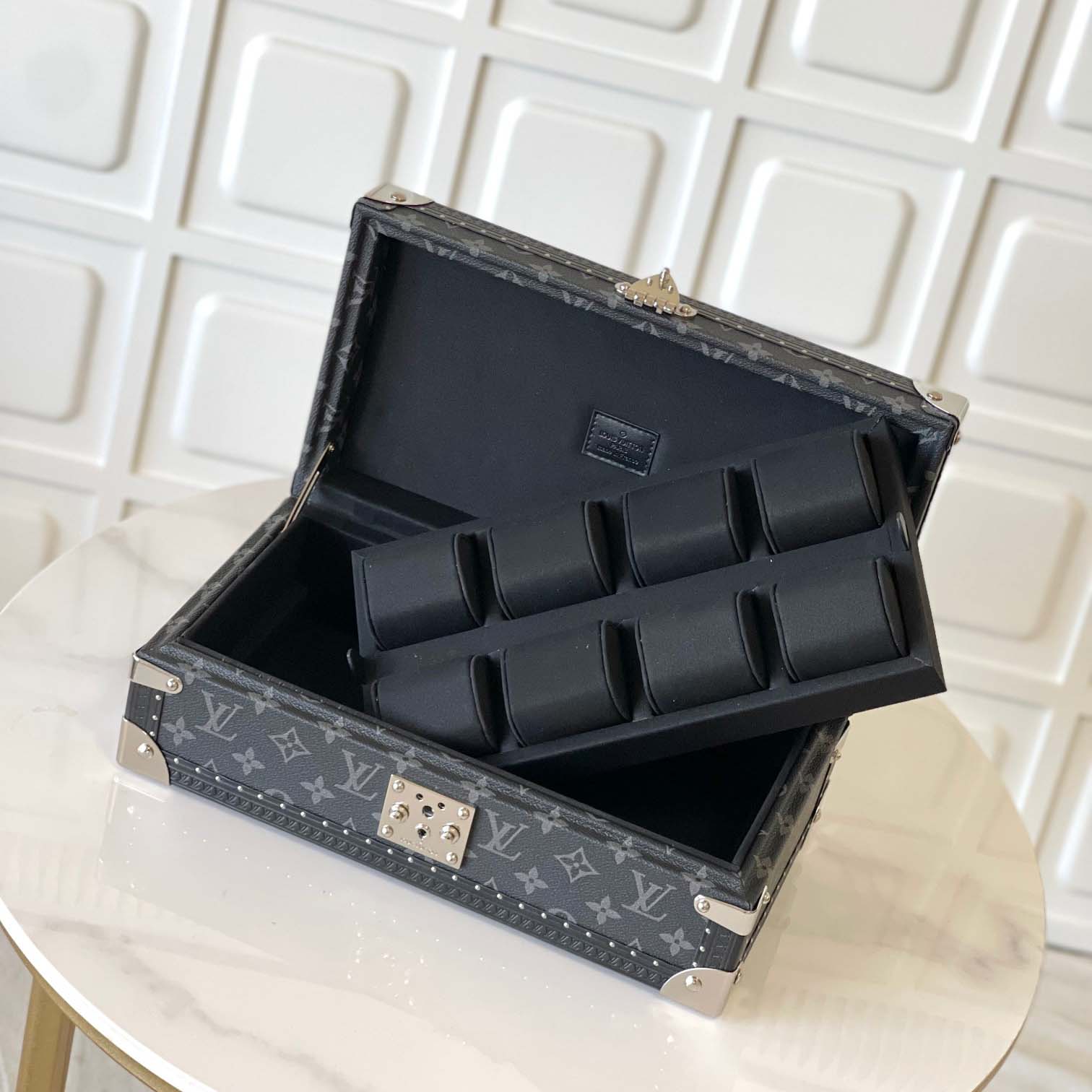 Louis Vuitton Coffret 8 Montres   - DesignerGu