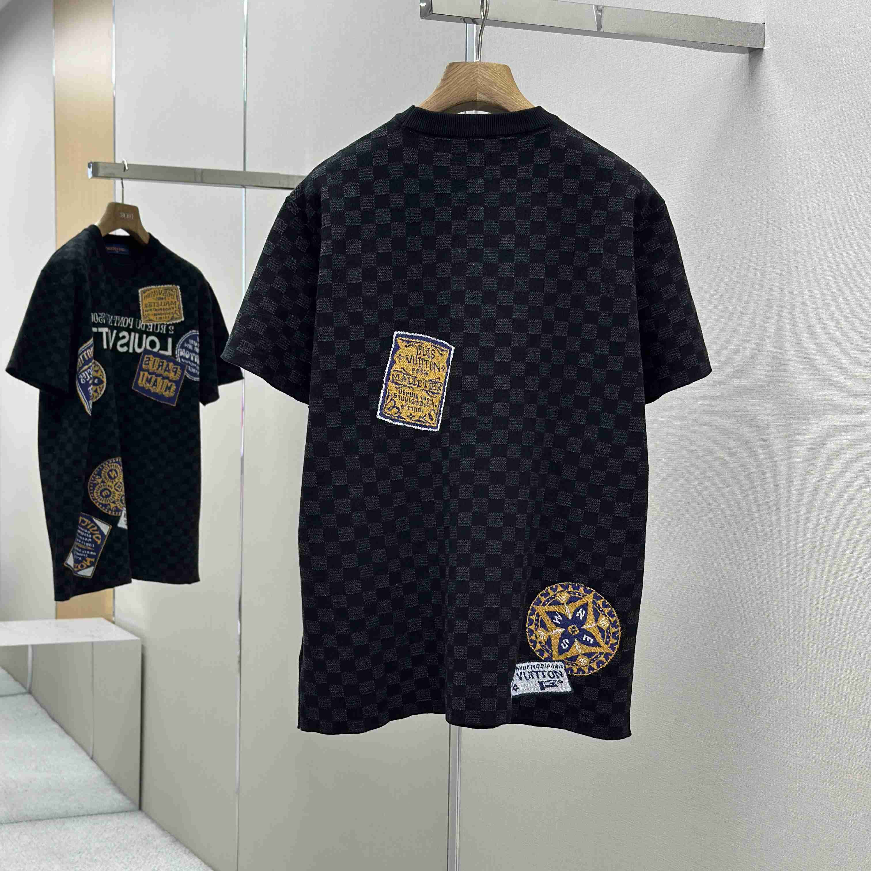 Louis Vuitton Jersey Jacquard T-Shirt   1AHW57 - DesignerGu