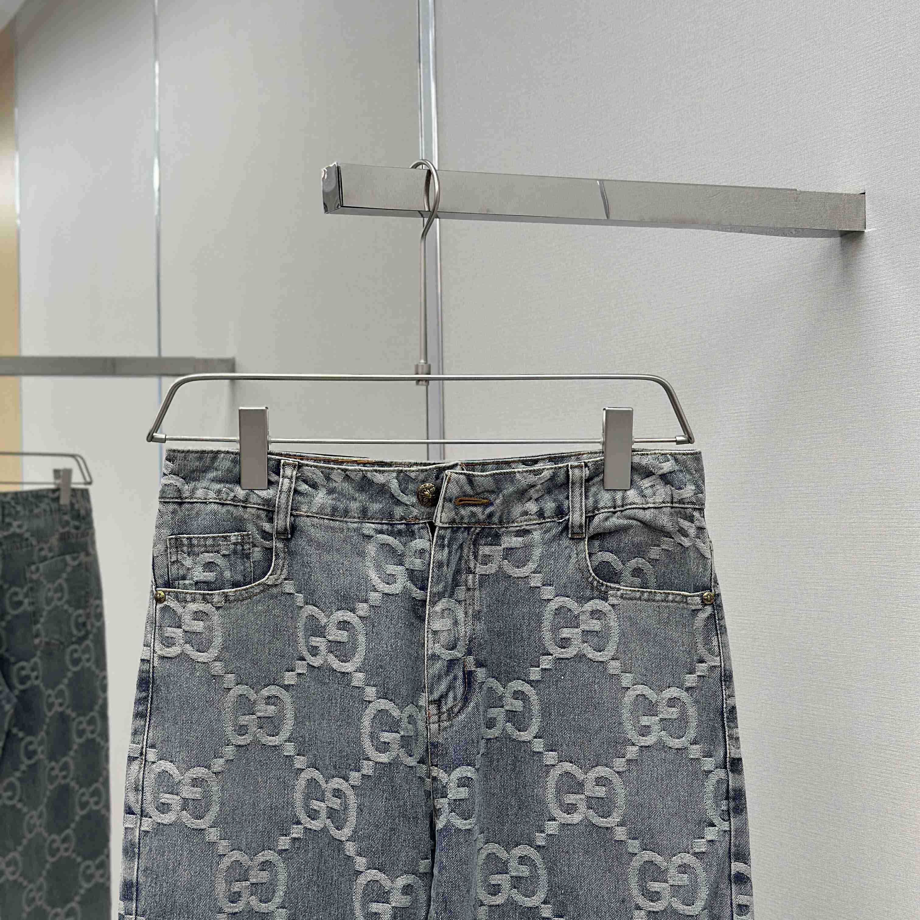 Gucci GG Jeans - DesignerGu