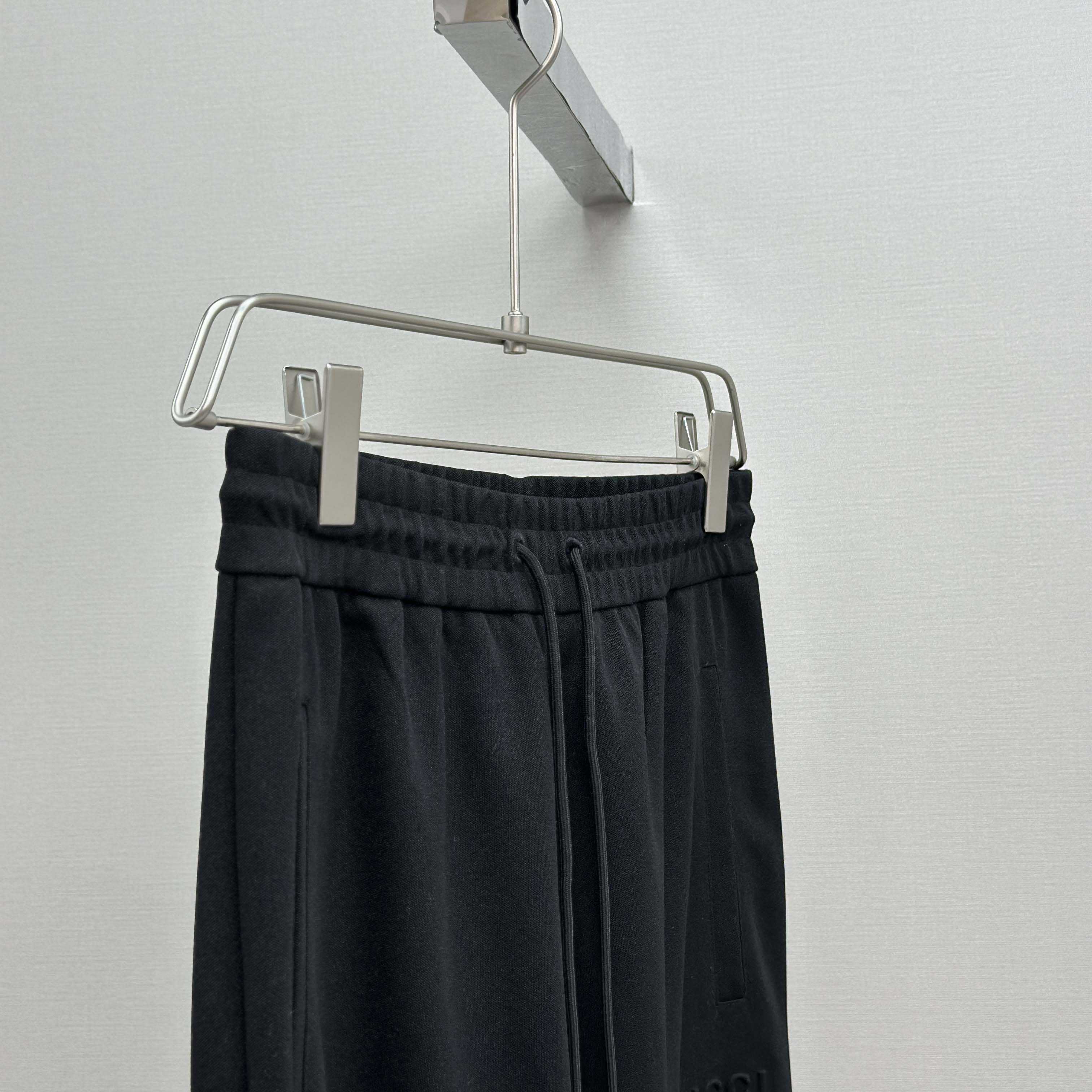 Gucci Cotton Pants - DesignerGu