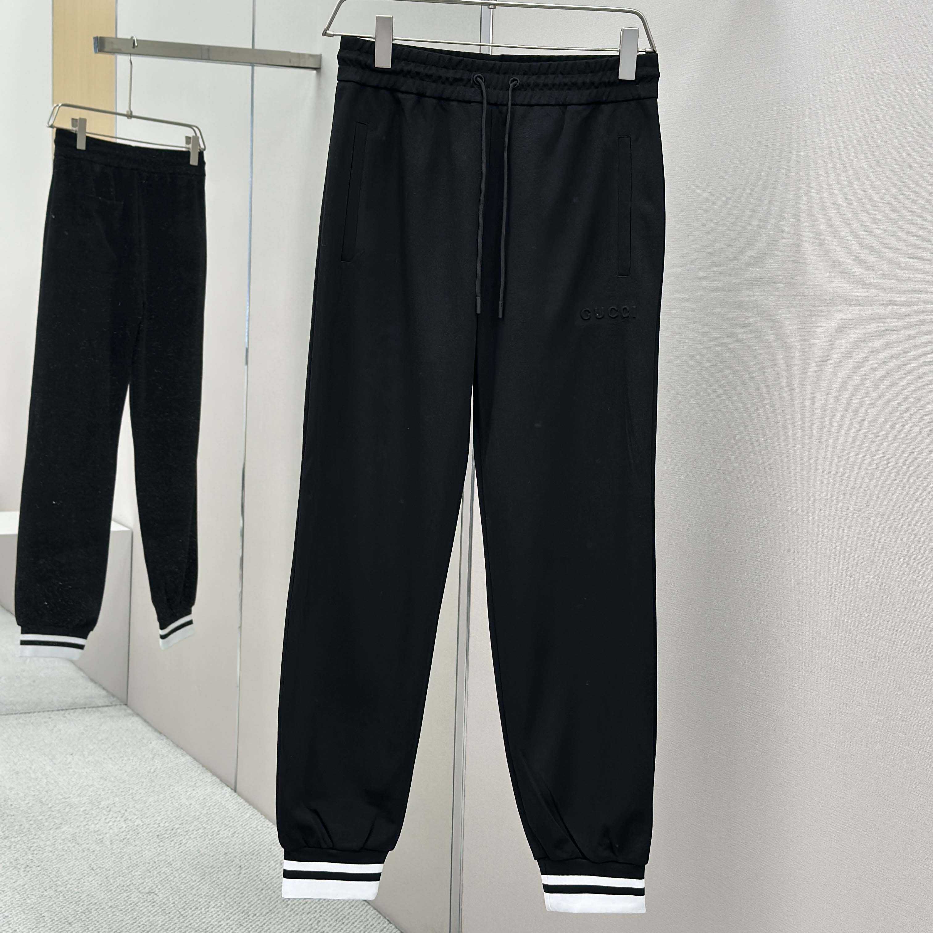 Gucci Cotton Pants - DesignerGu