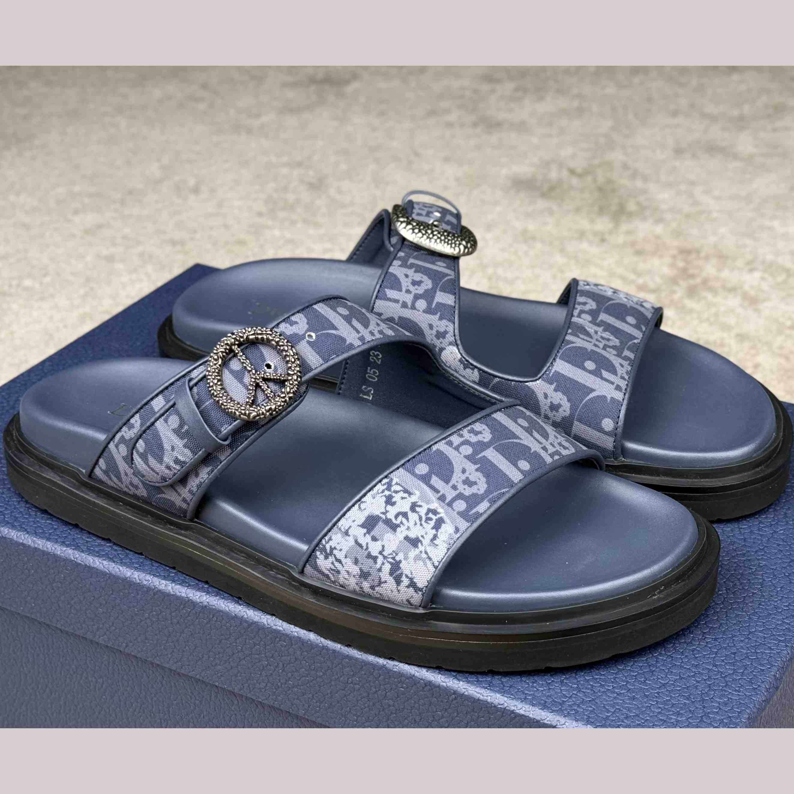 Denim Tears x Dior Aqua Sandal 'Dior Tears - Peace Sign' - DesignerGu