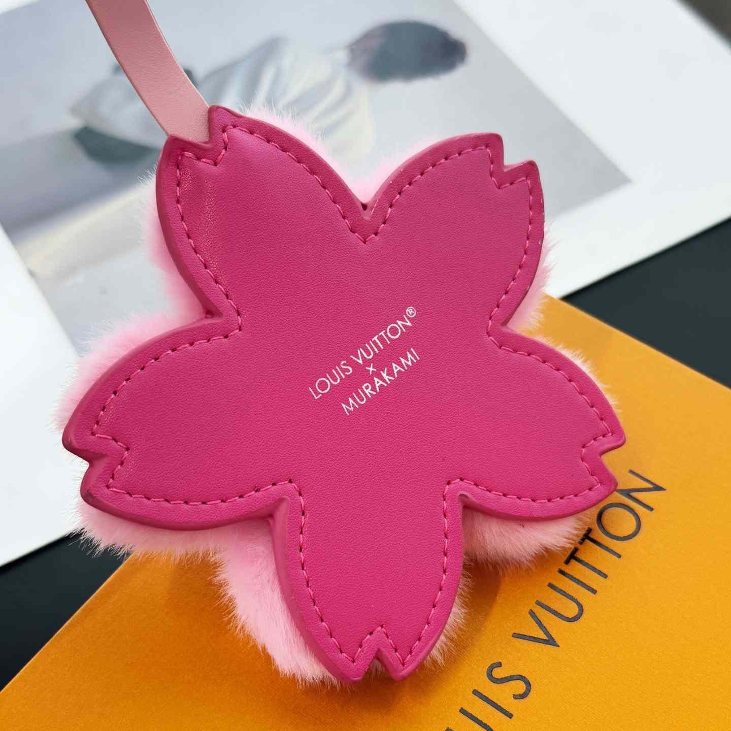 Louis Vuitton LV x TM Cherry Blossom Bag Charm   M02485 - DesignerGu