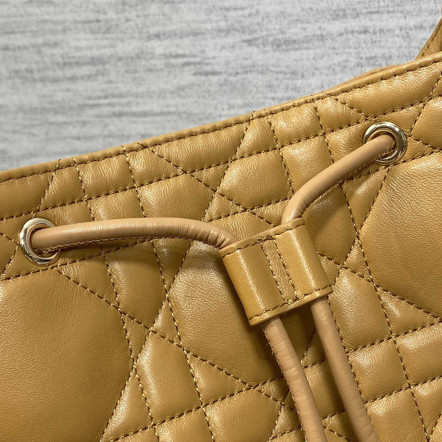 Dior Medium D-Motion Bag  - DesignerGu