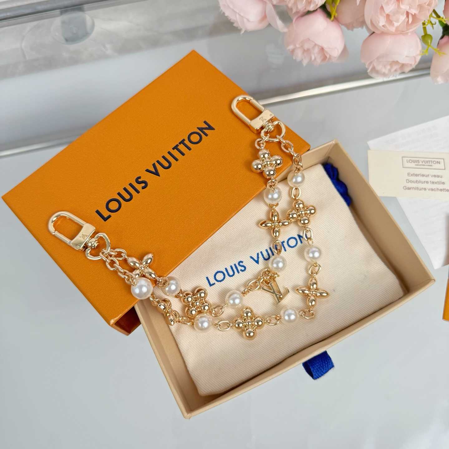 Louis Vuitton Chain - DesignerGu