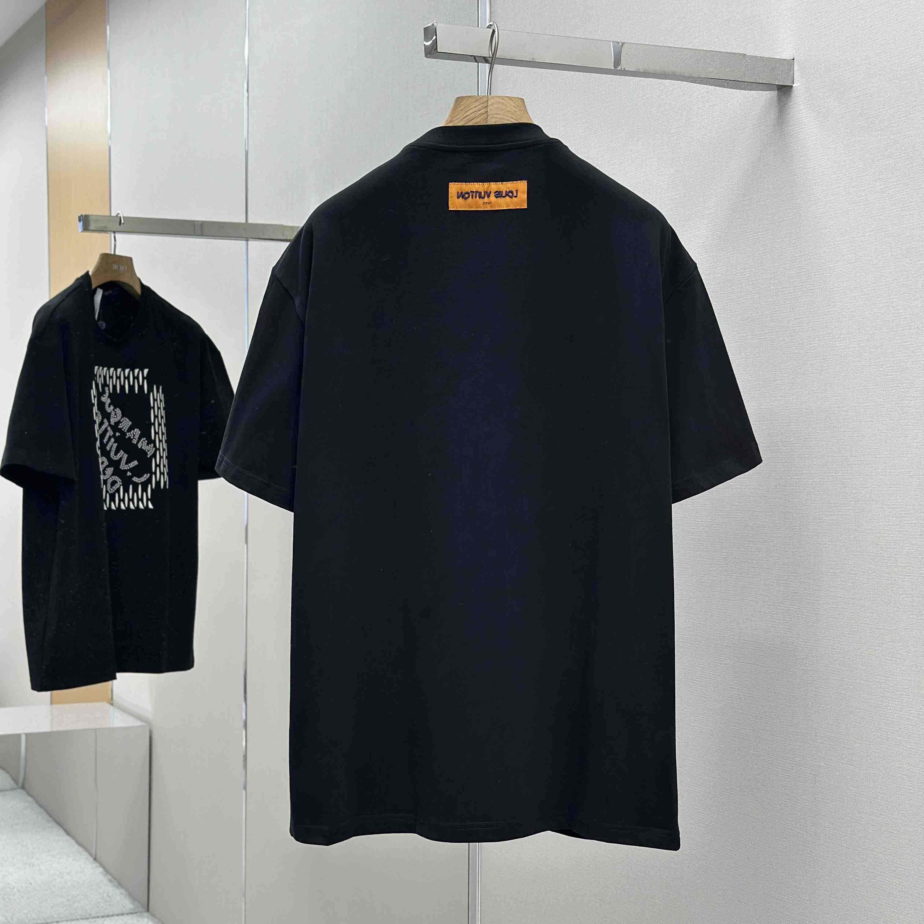 Louis Vuitton Embroidered Signature Cotton T-Shirt   1AFJFK - DesignerGu