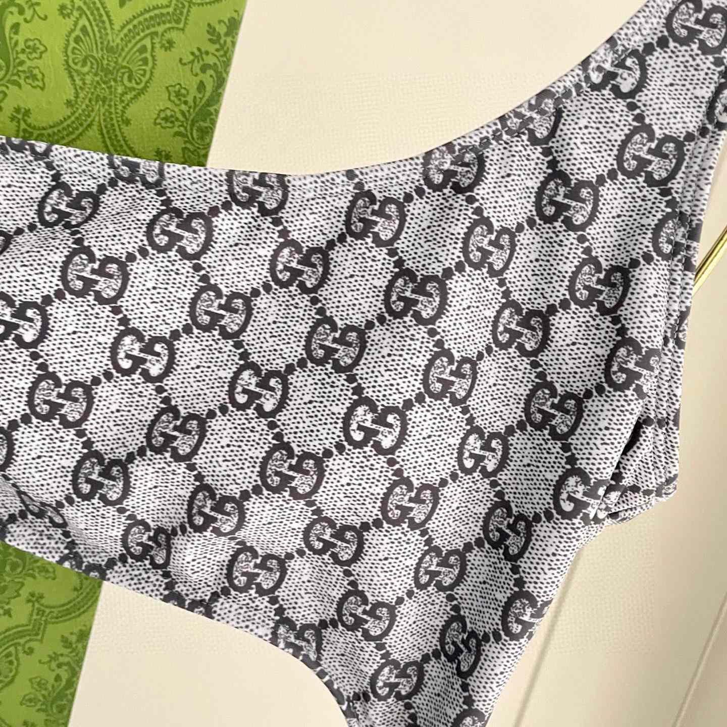 Gucci one-piece Swimsuit - DesignerGu