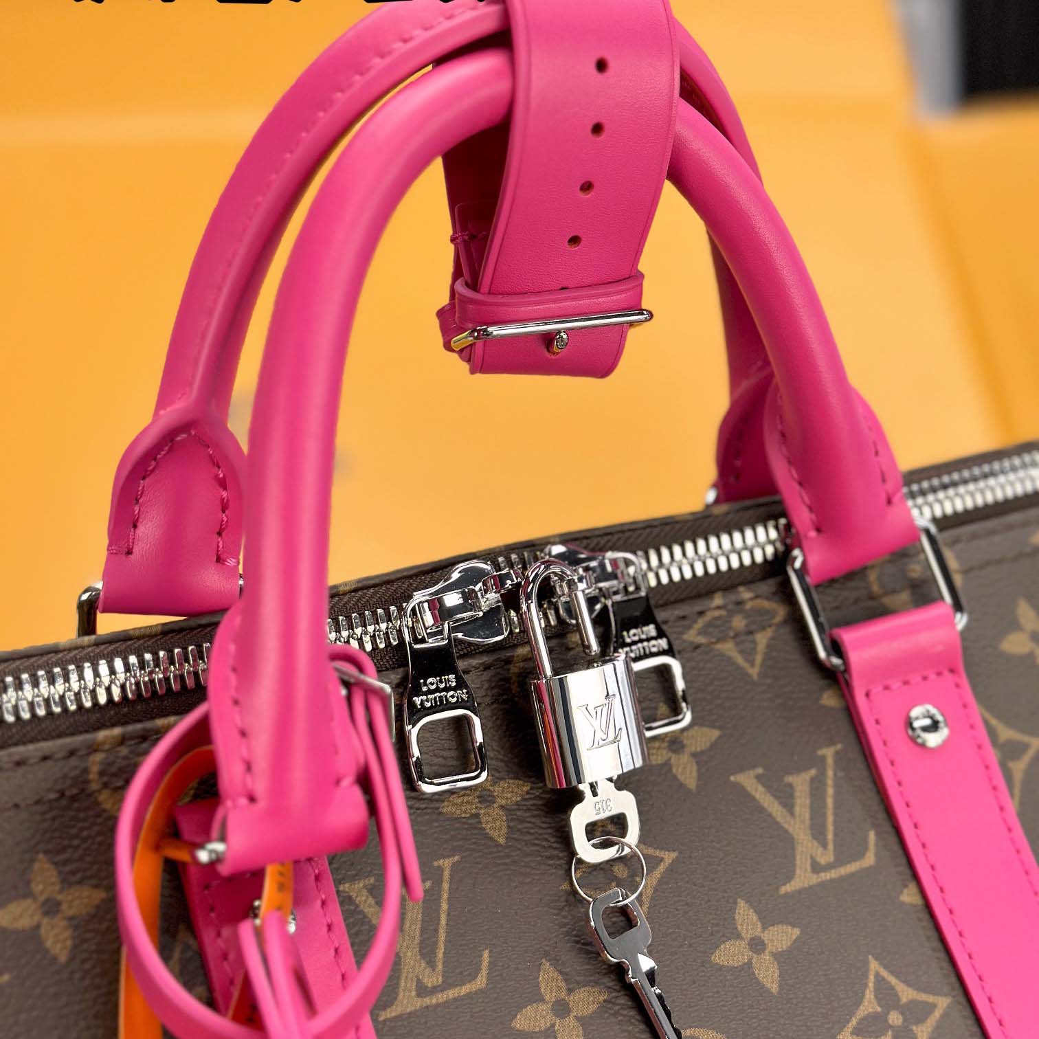 Louis Vuitton Keepall Bandoulière 50  M46773 - DesignerGu