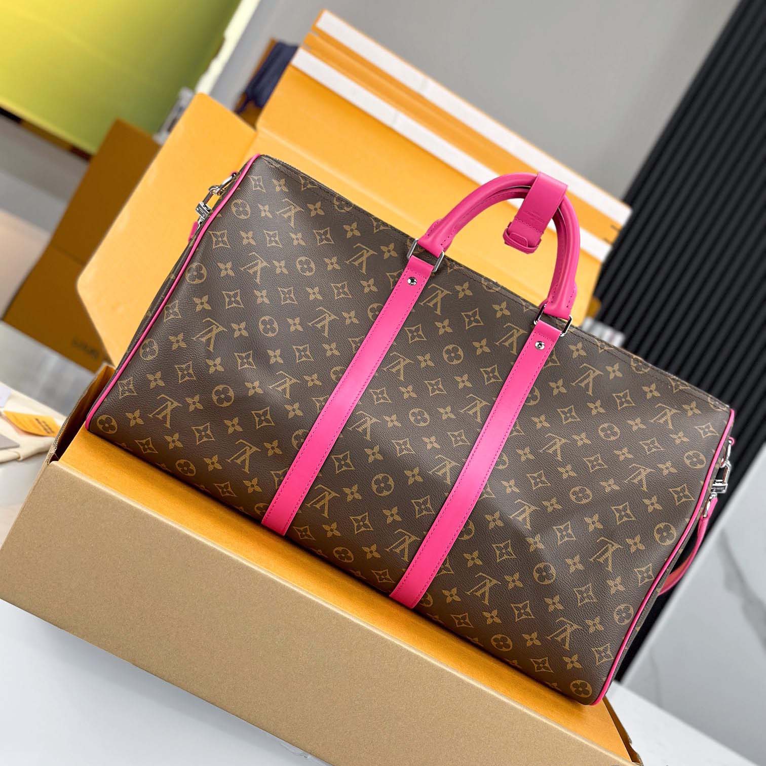 Louis Vuitton Keepall Bandoulière 50  M46773 - DesignerGu