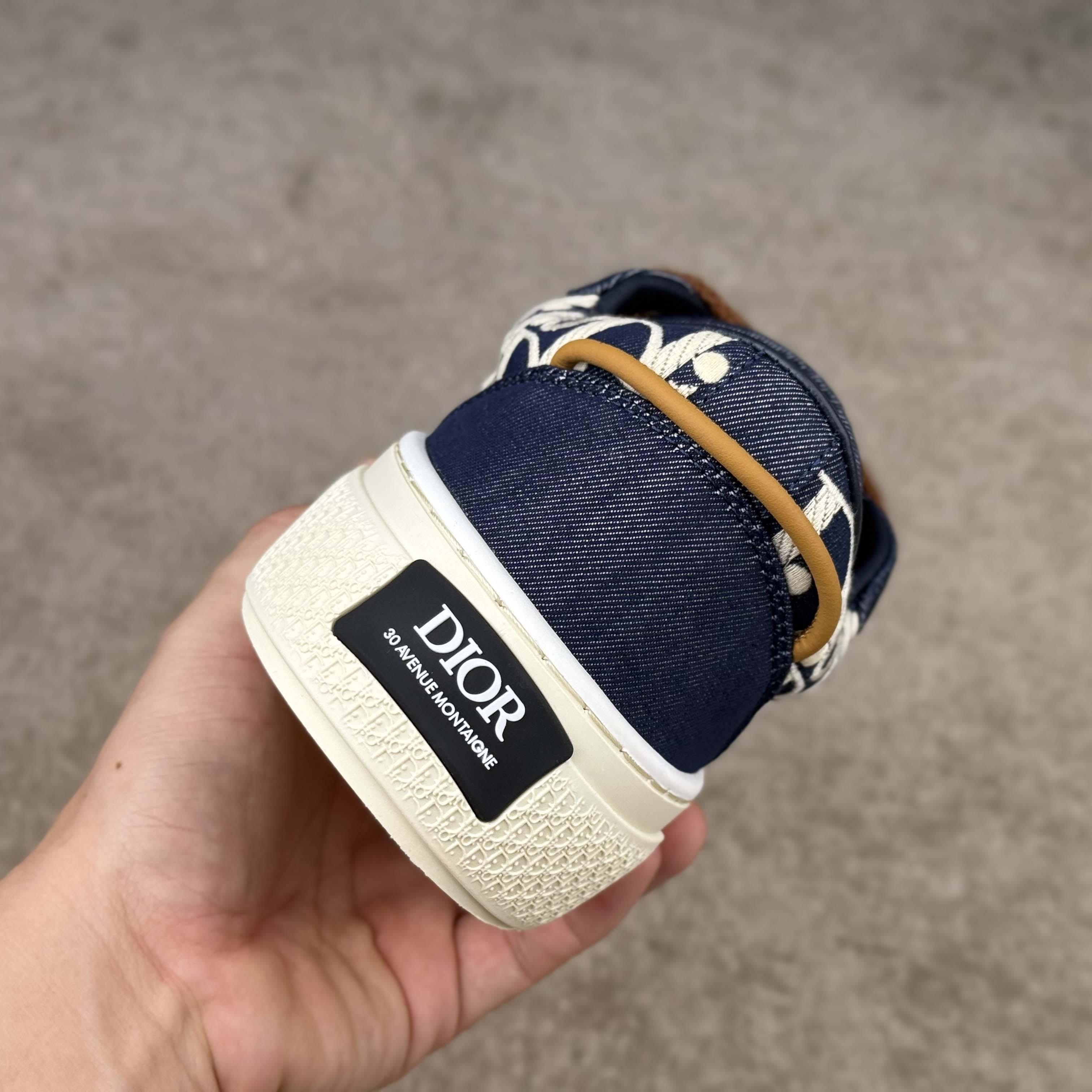 Dior B33 Sneaker  - DesignerGu