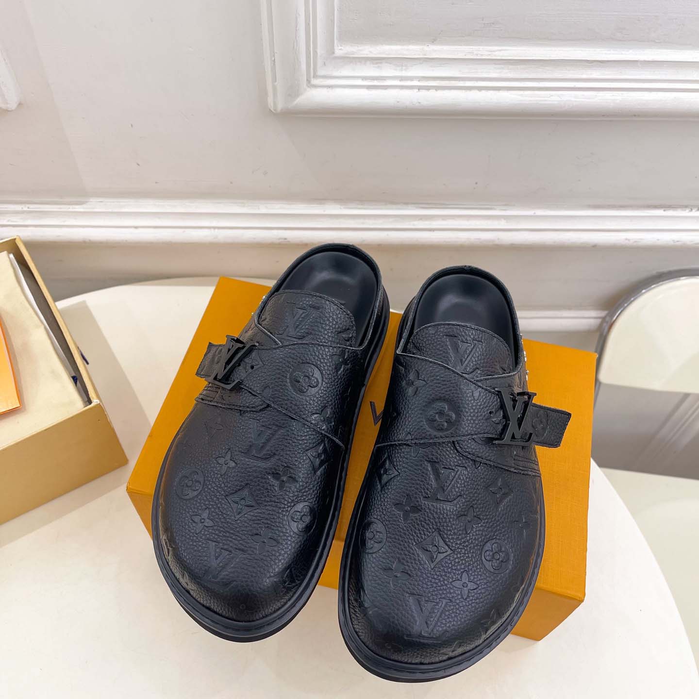 Louis Vuitton LV Easy Mule     - DesignerGu