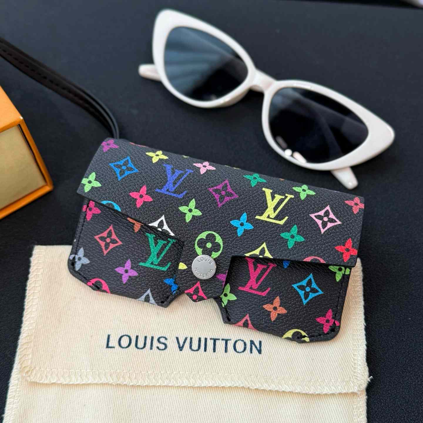 Louis Vuitton LV Glasses Holder    - DesignerGu
