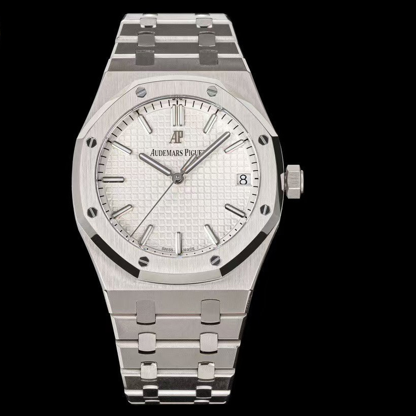 Audemars Piguet Royal Oak Self Winding Watch - 41mm 15500ST - DesignerGu