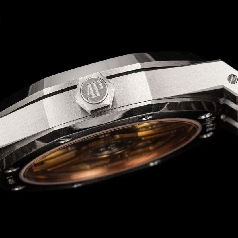 Audemars Piguet Royal Oak Self Winding Watch - 41mm 15500ST - DesignerGu