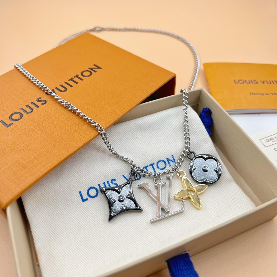 Louis Vuitton Collier pendentif LV Instinct   M00521 - DesignerGu