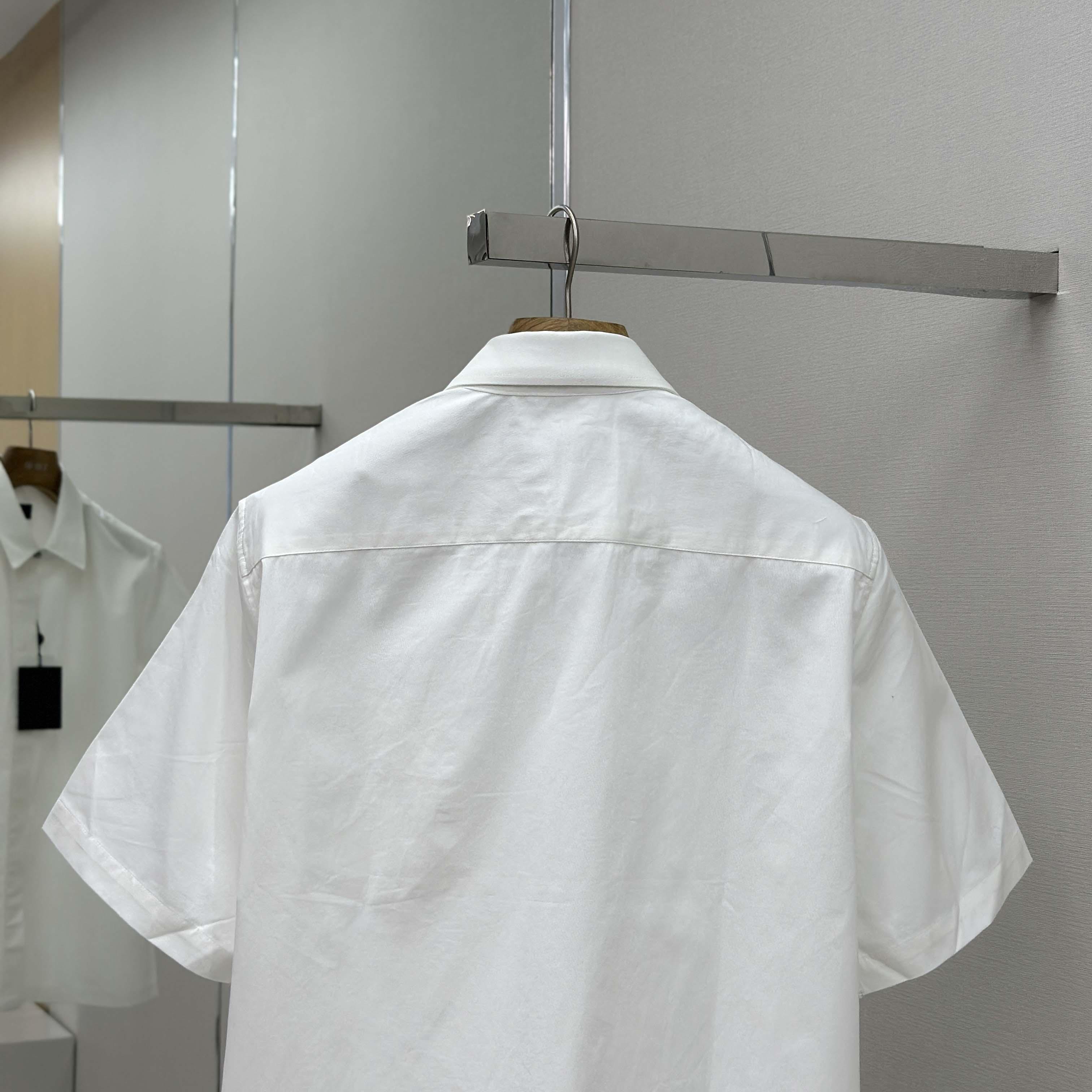 Louis Vuitton Monogram Pocket Short-Sleeved Shirt   1AHVYO - DesignerGu