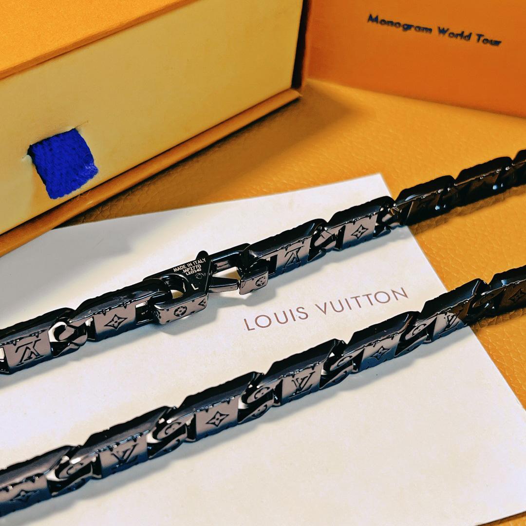 Louis Vuitton Monogram Tied Up Necklace   M01782 - DesignerGu