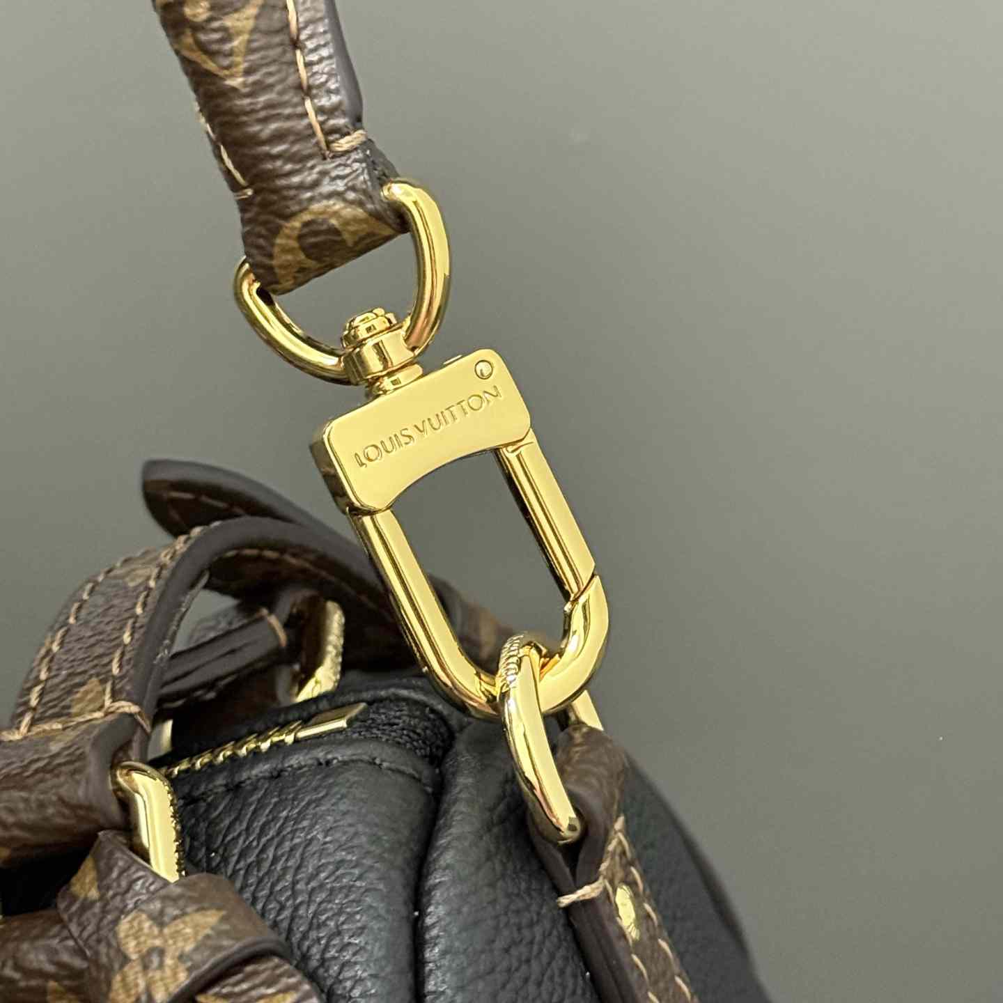 Louis Vuitton Express PM   M26039 - DesignerGu