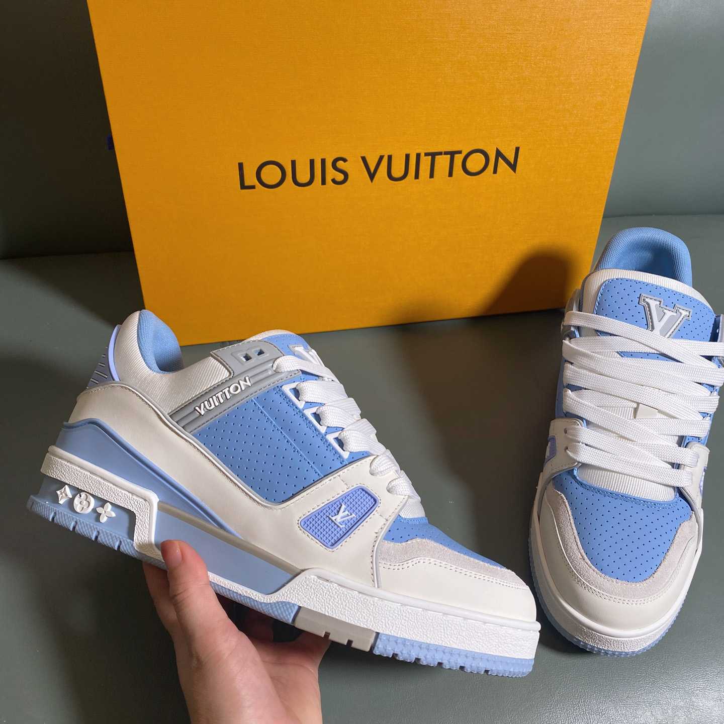 Louis Vuitton LV Trainer Sneaker      1AHTEI - DesignerGu