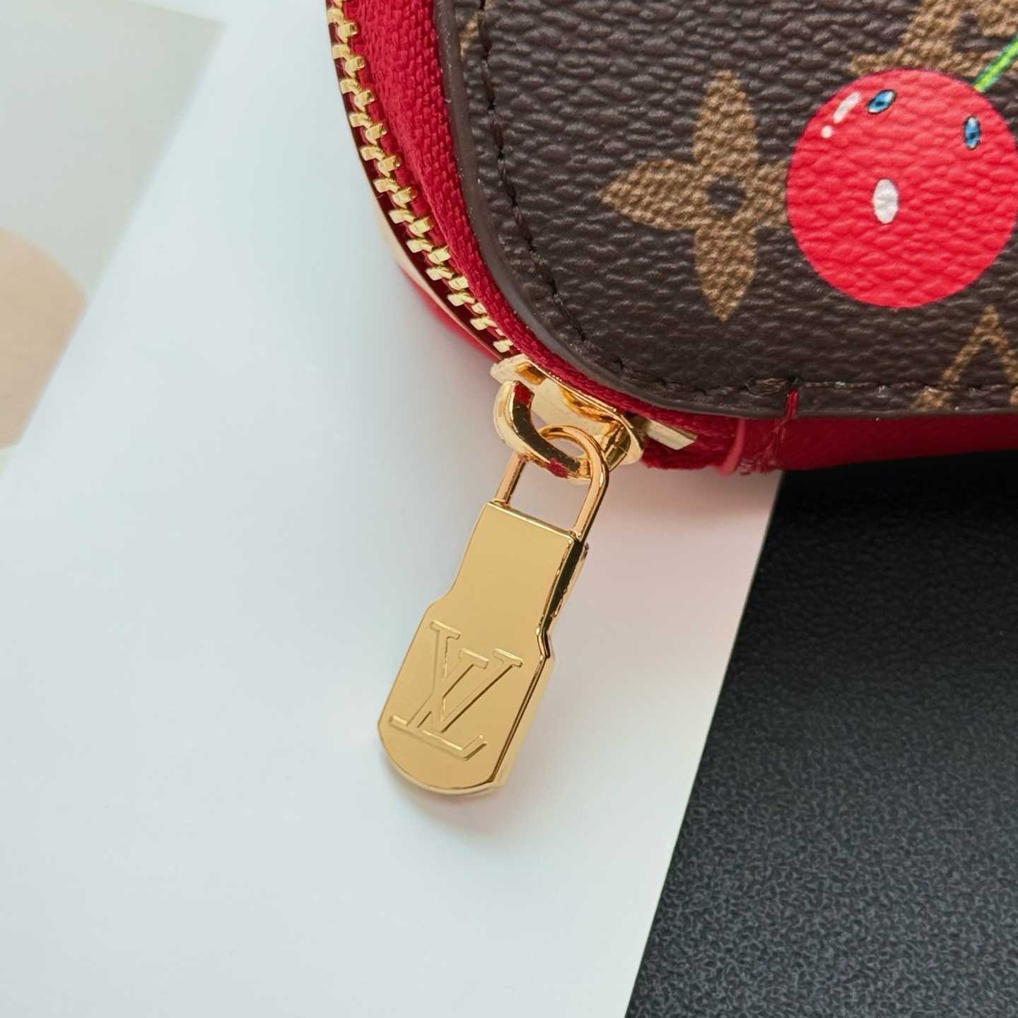 Louis Vuitton LV x TM Sunglasses Pouch - DesignerGu
