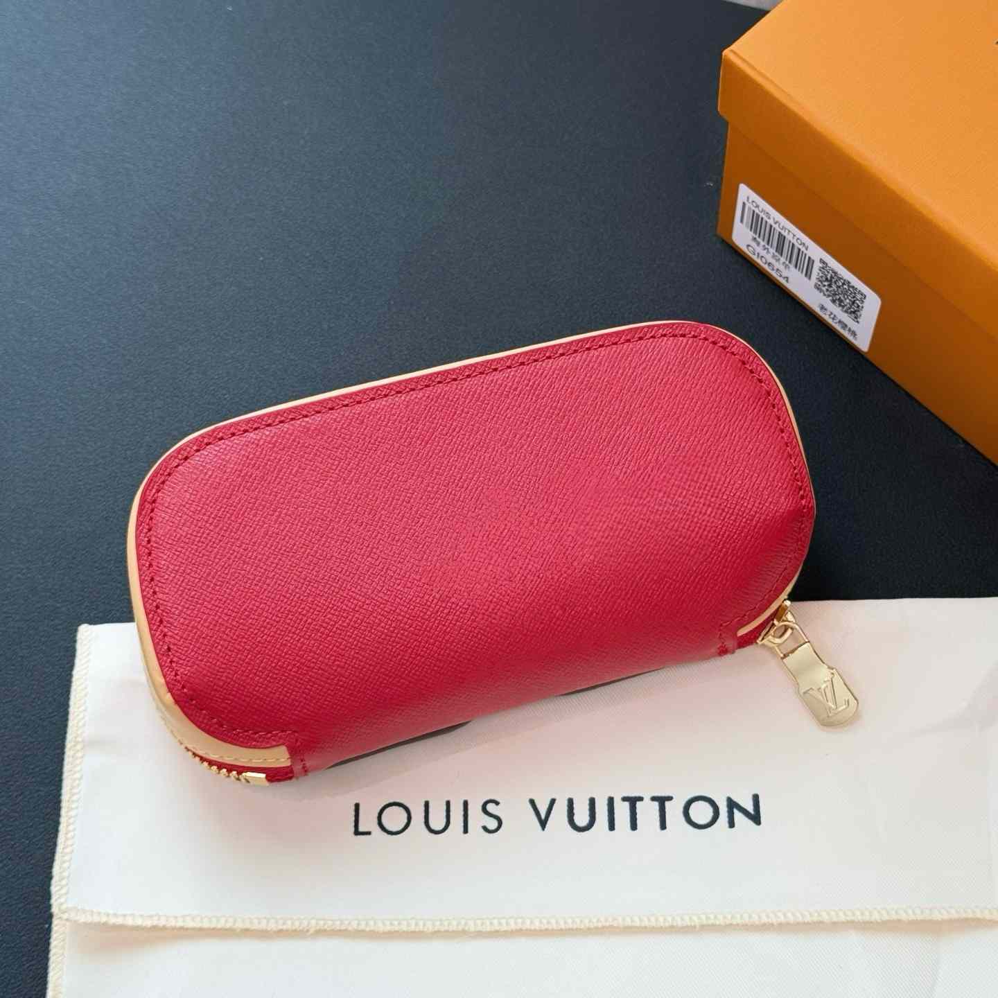 Louis Vuitton LV x TM Sunglasses Pouch - DesignerGu