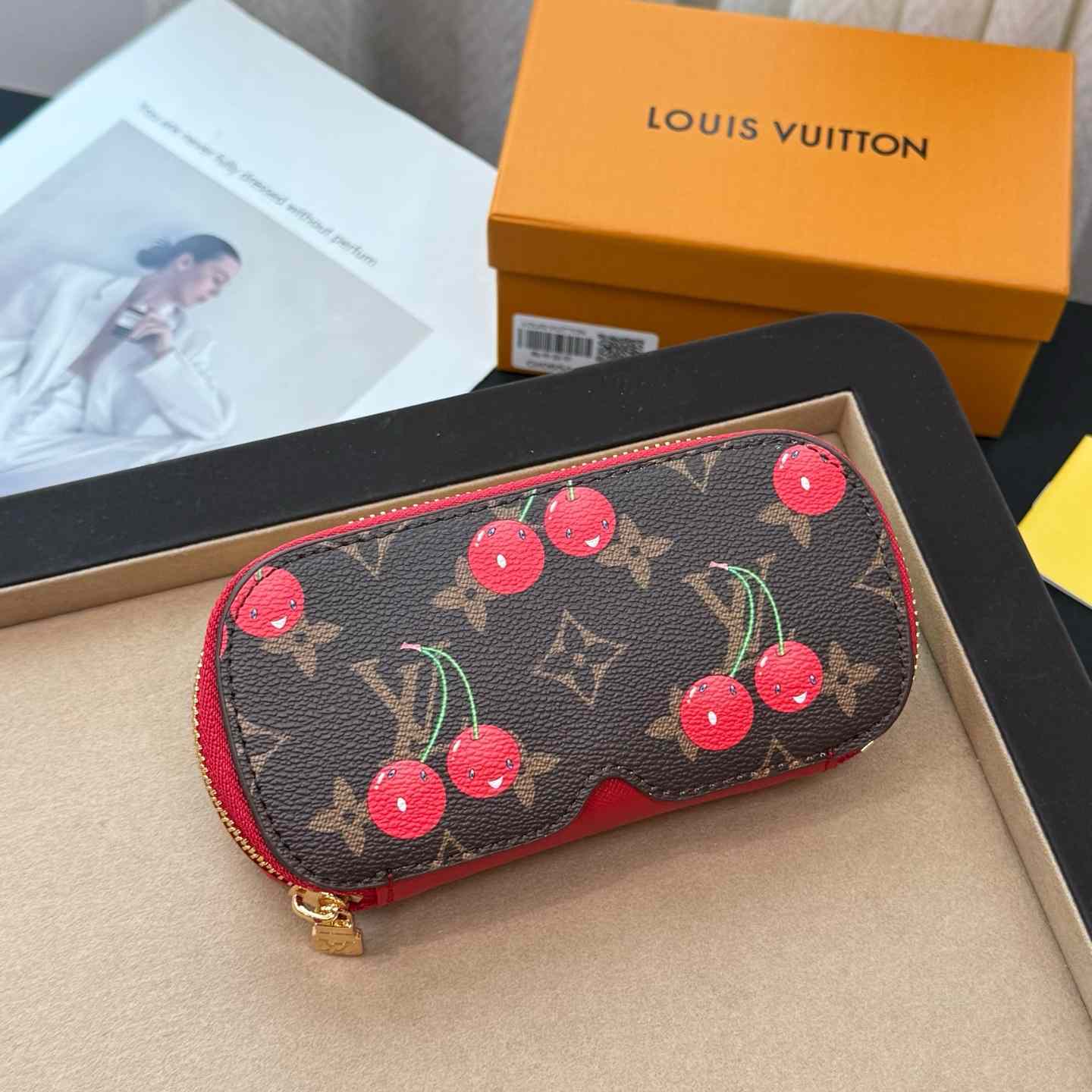 Louis Vuitton LV x TM Sunglasses Pouch - DesignerGu