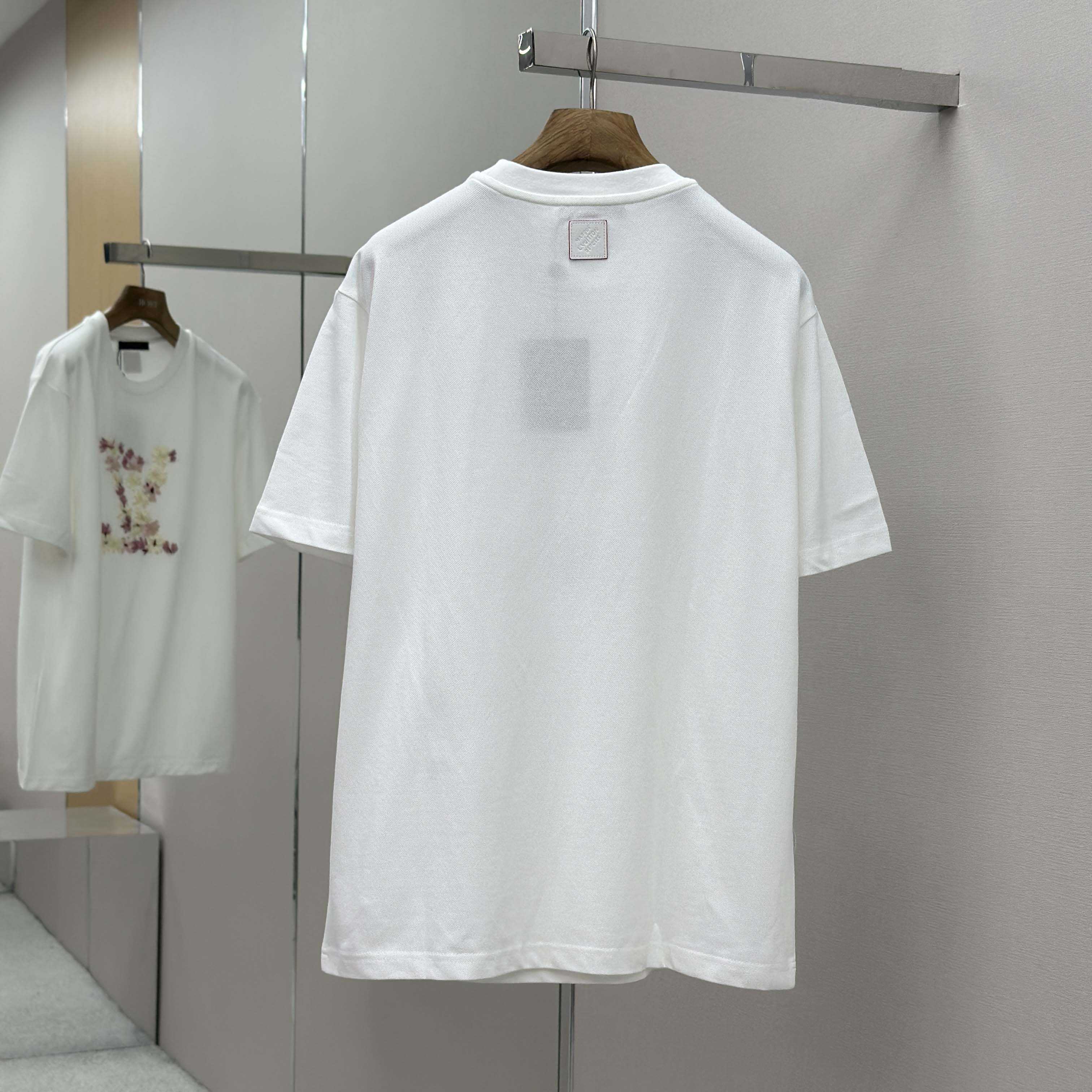 Louis Vuitton Embroidered T-Shirt   1AIMKH - DesignerGu