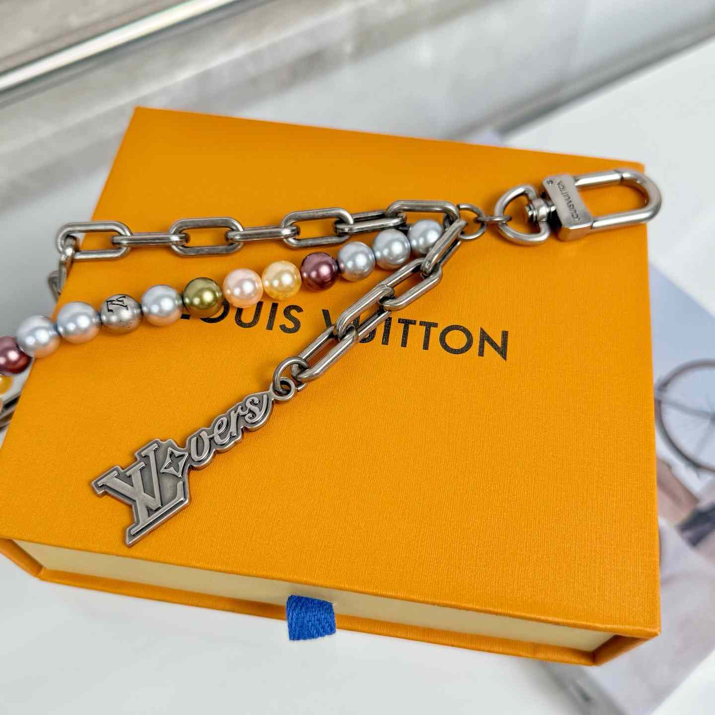 Louis Vuitton Pearls Chain Belt and Bag Charm   M02293 - DesignerGu