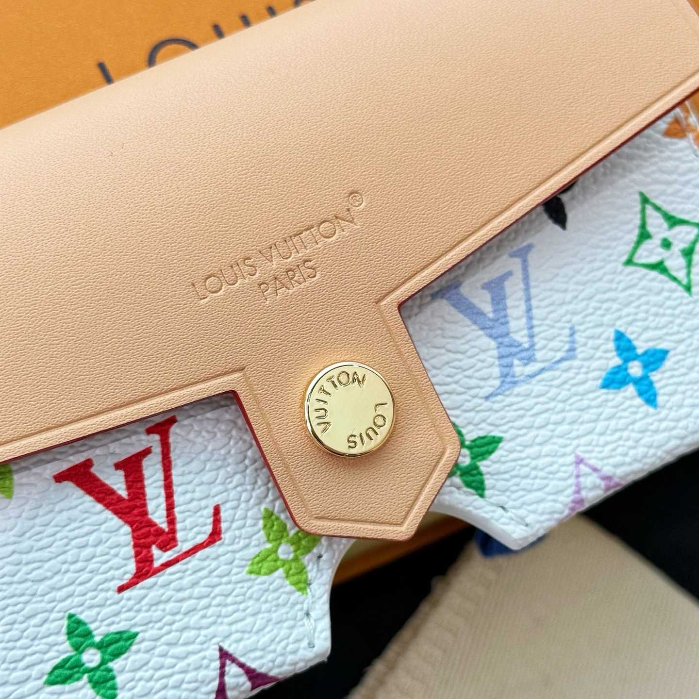 Louis Vuitton LV Glasses Holder    - DesignerGu