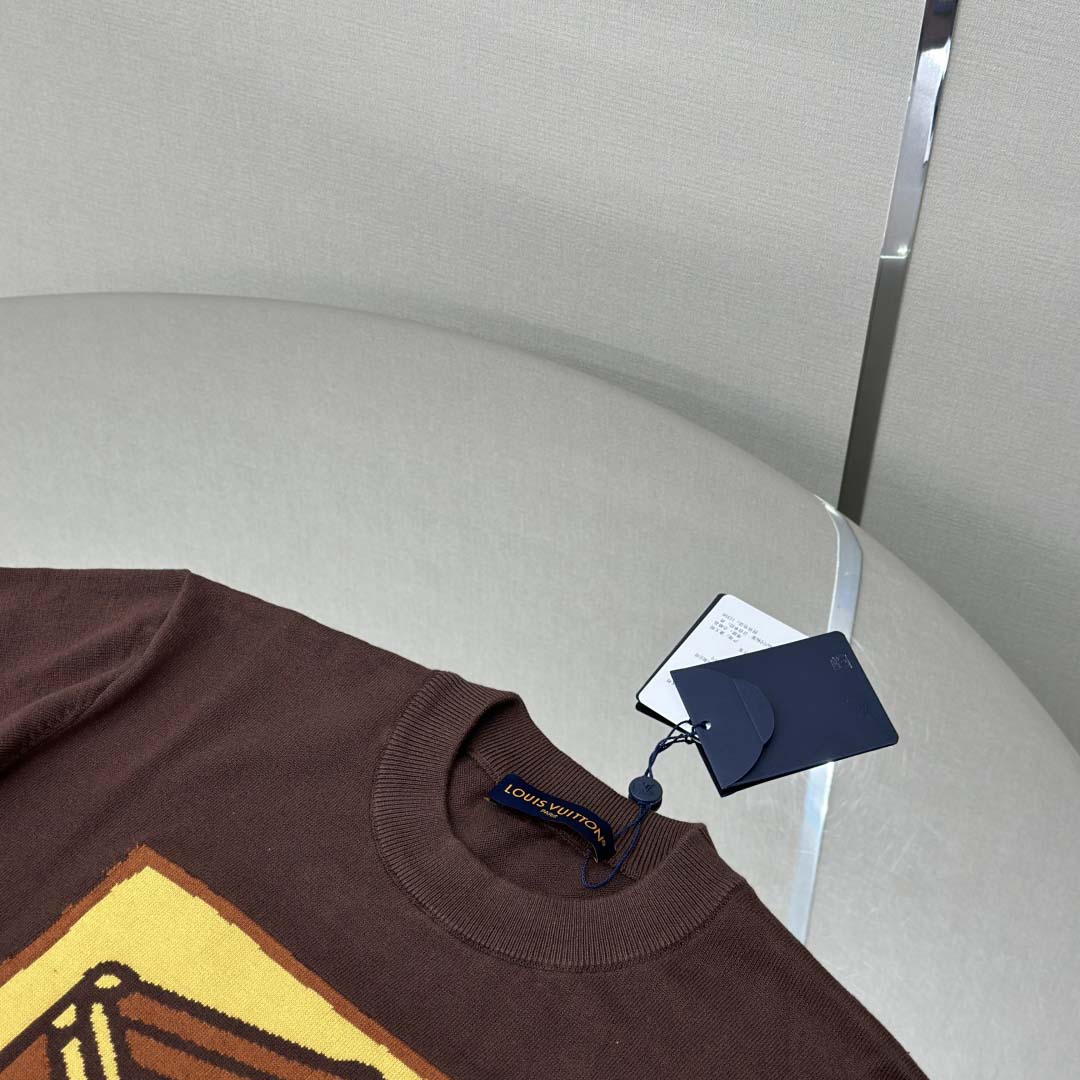 Louis Vuitton Graphic Short-Sleeved Crewneck    1AFIX1 - DesignerGu