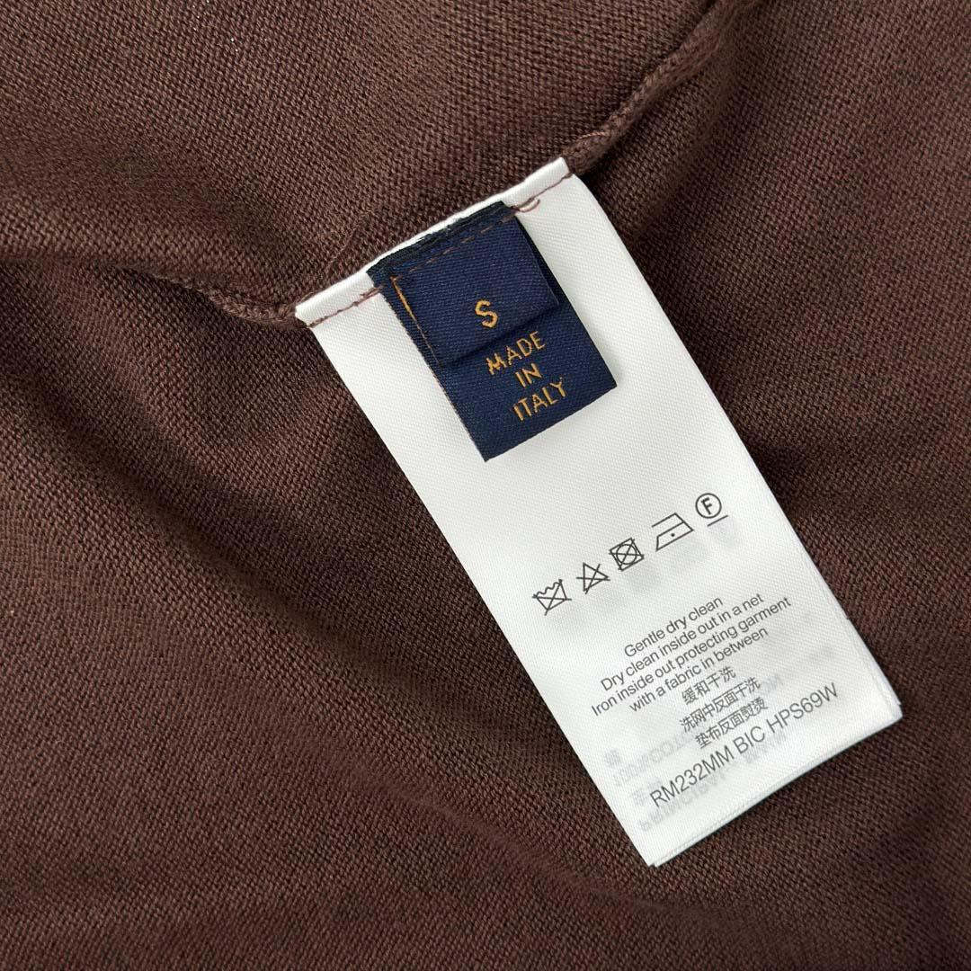 Louis Vuitton Graphic Short-Sleeved Crewneck    1AFIX1 - DesignerGu