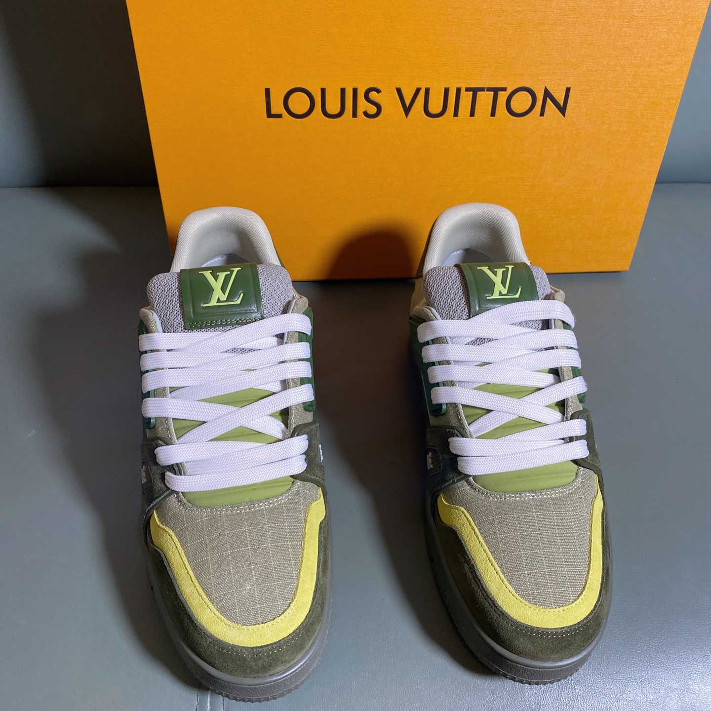 Louis Vuitton LV Trainer Outdoor Sneaker      1AHTG6 - DesignerGu