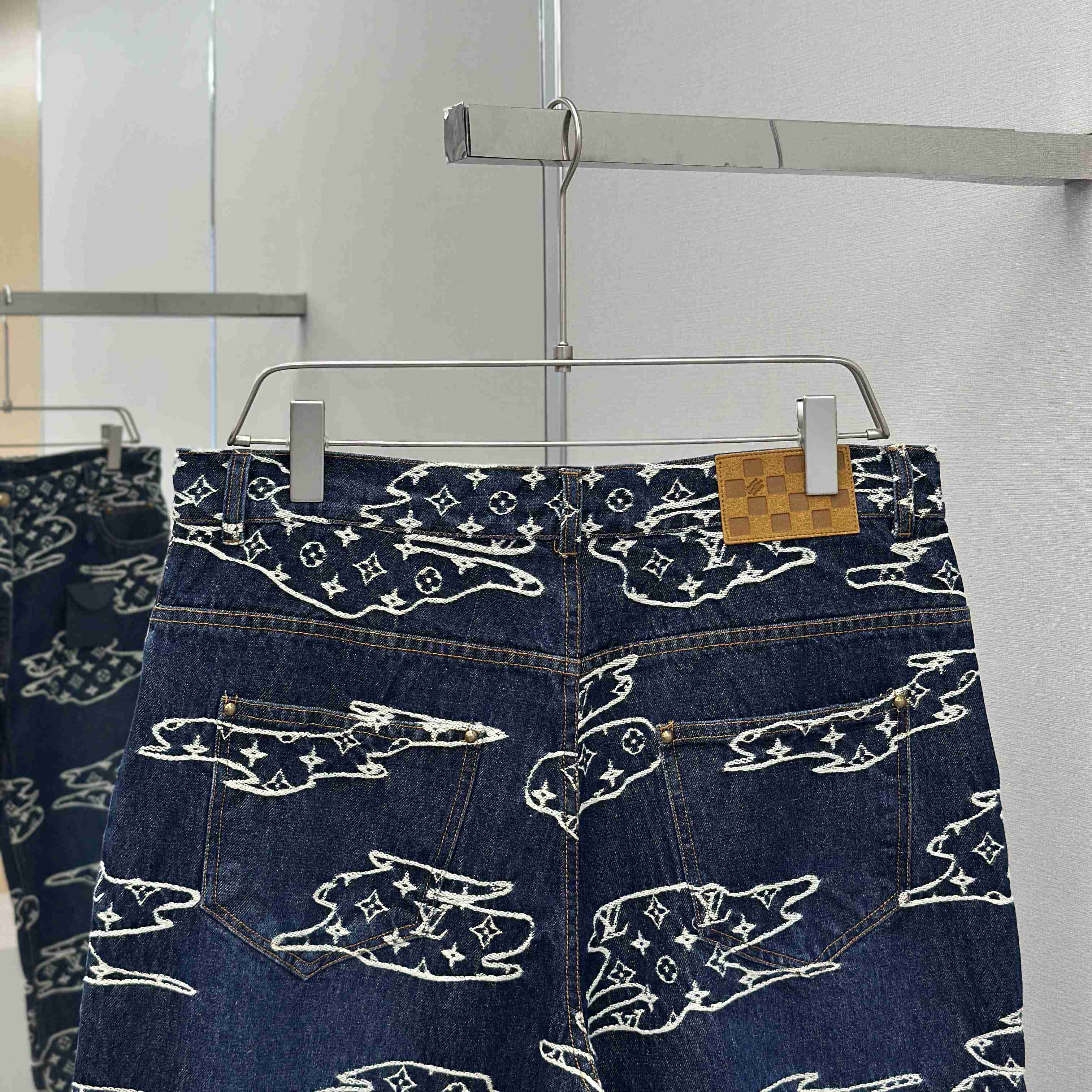 Louis Vuitton Monogram Denim Skate Pants   1AILUV - DesignerGu