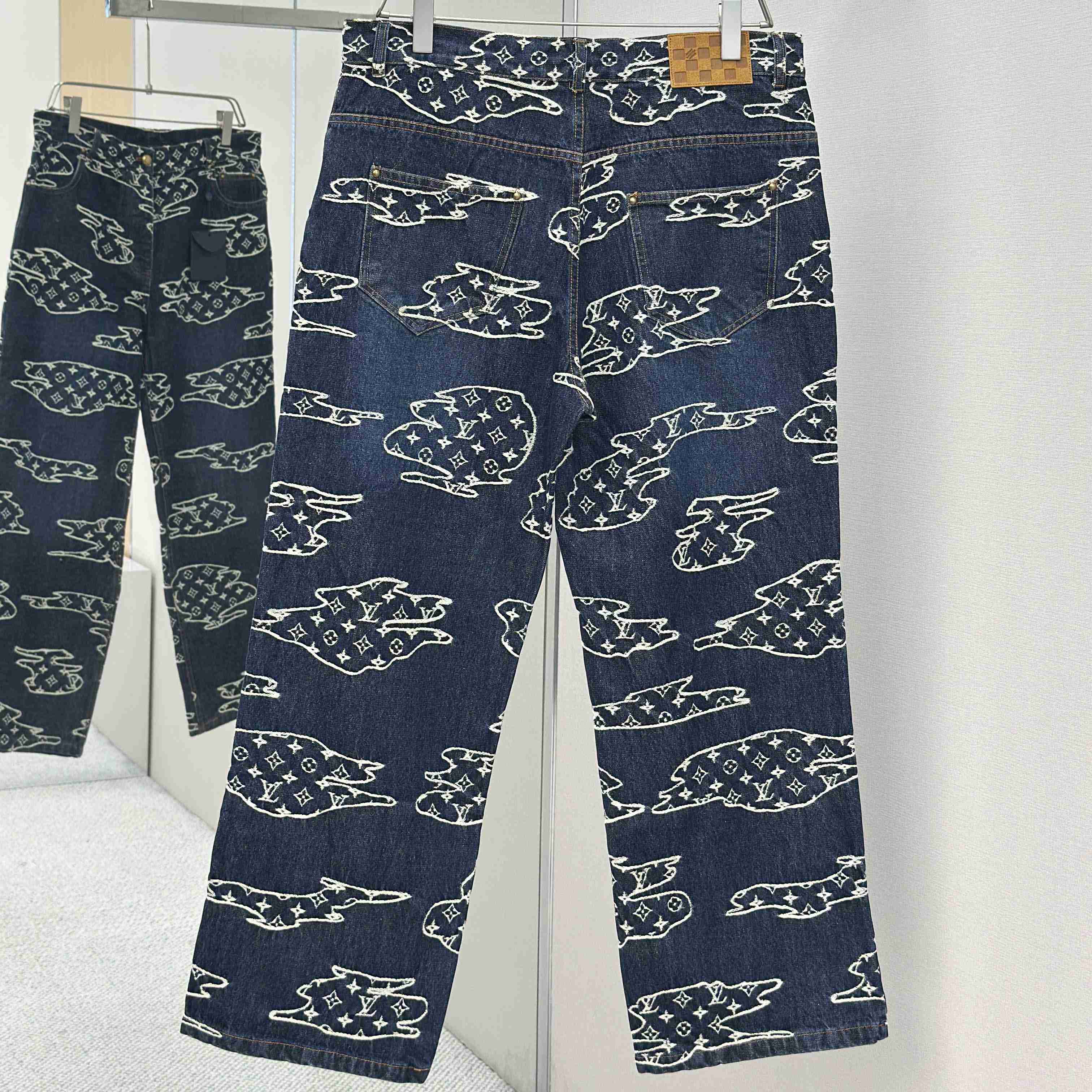 Louis Vuitton Monogram Denim Skate Pants   1AILUV - DesignerGu