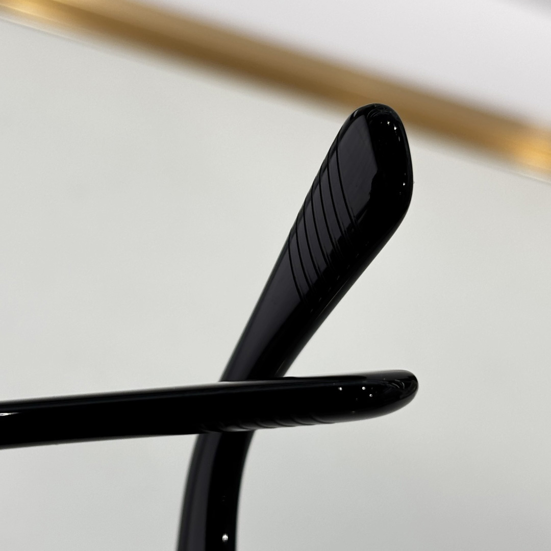 Bottega Veneta BV1362S Sunglasses    - DesignerGu