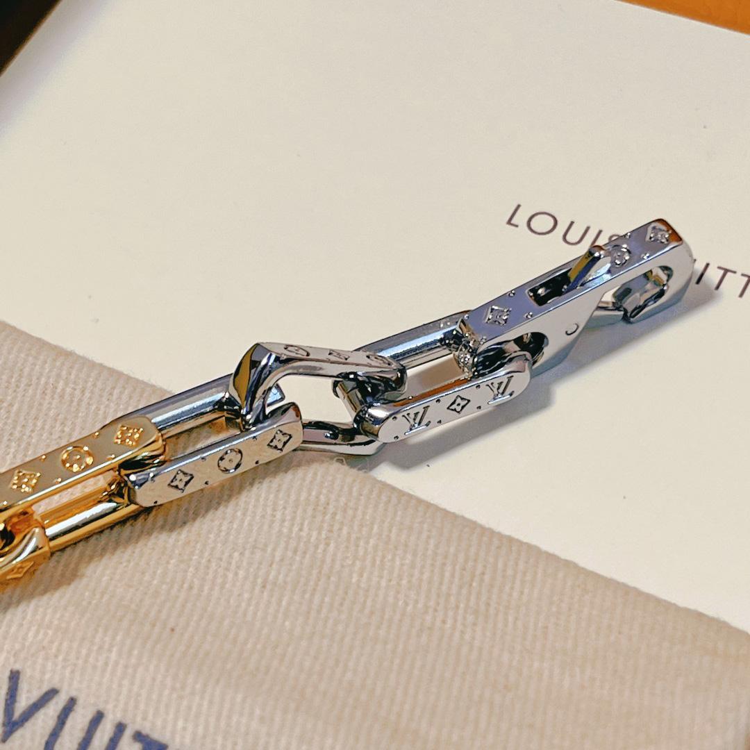 Louis Vuitton Monogram Chain Bracelet - DesignerGu