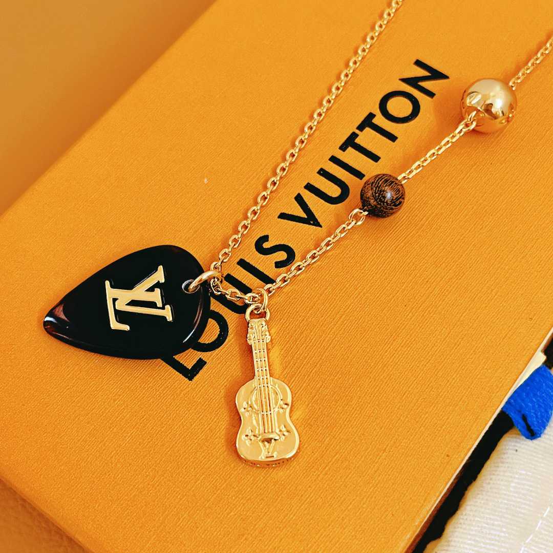 Louis Vuitton LV Picks Pendant - DesignerGu