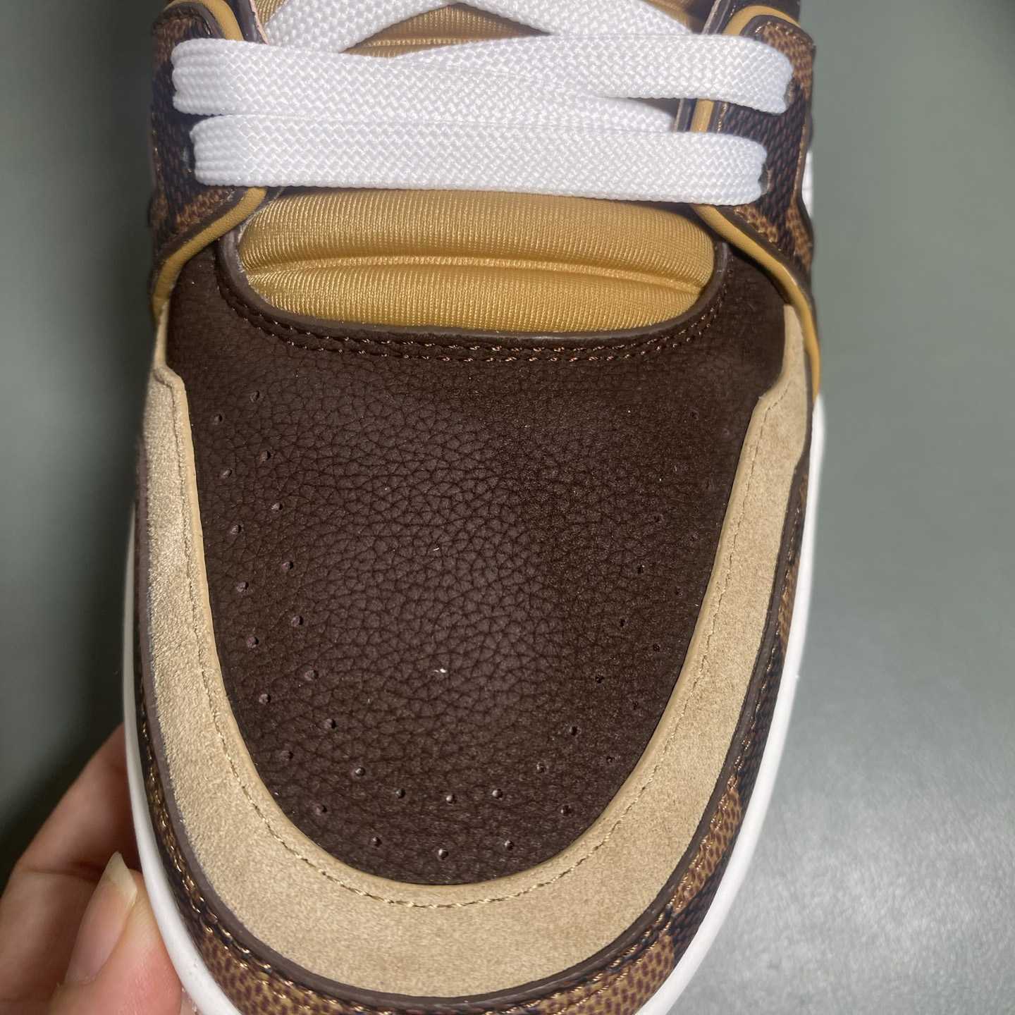 Louis Vuitton LV Trainer Sneaker     1AIN14 - DesignerGu
