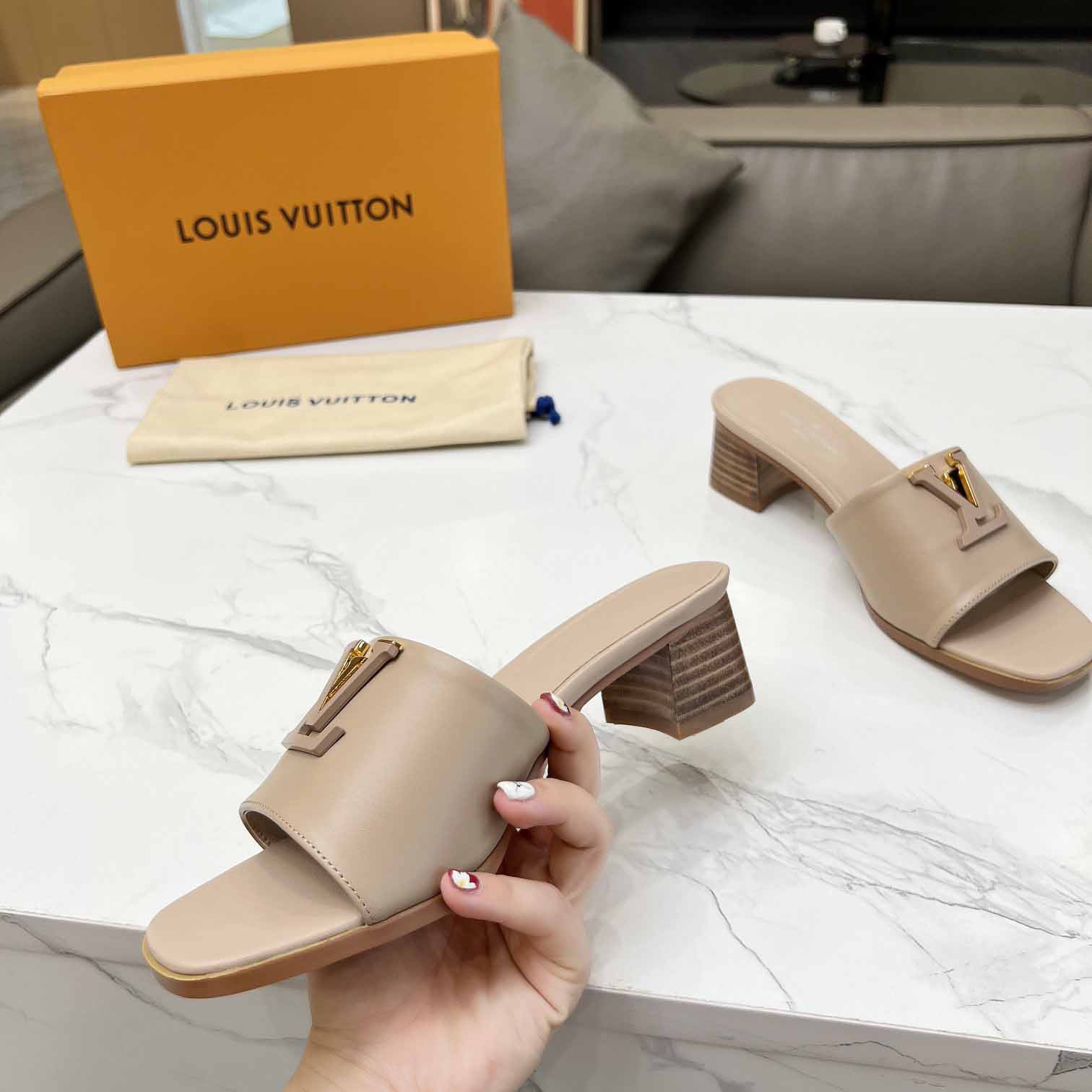 Louis Vuitton LV Mare Mule   1ACU3L - DesignerGu
