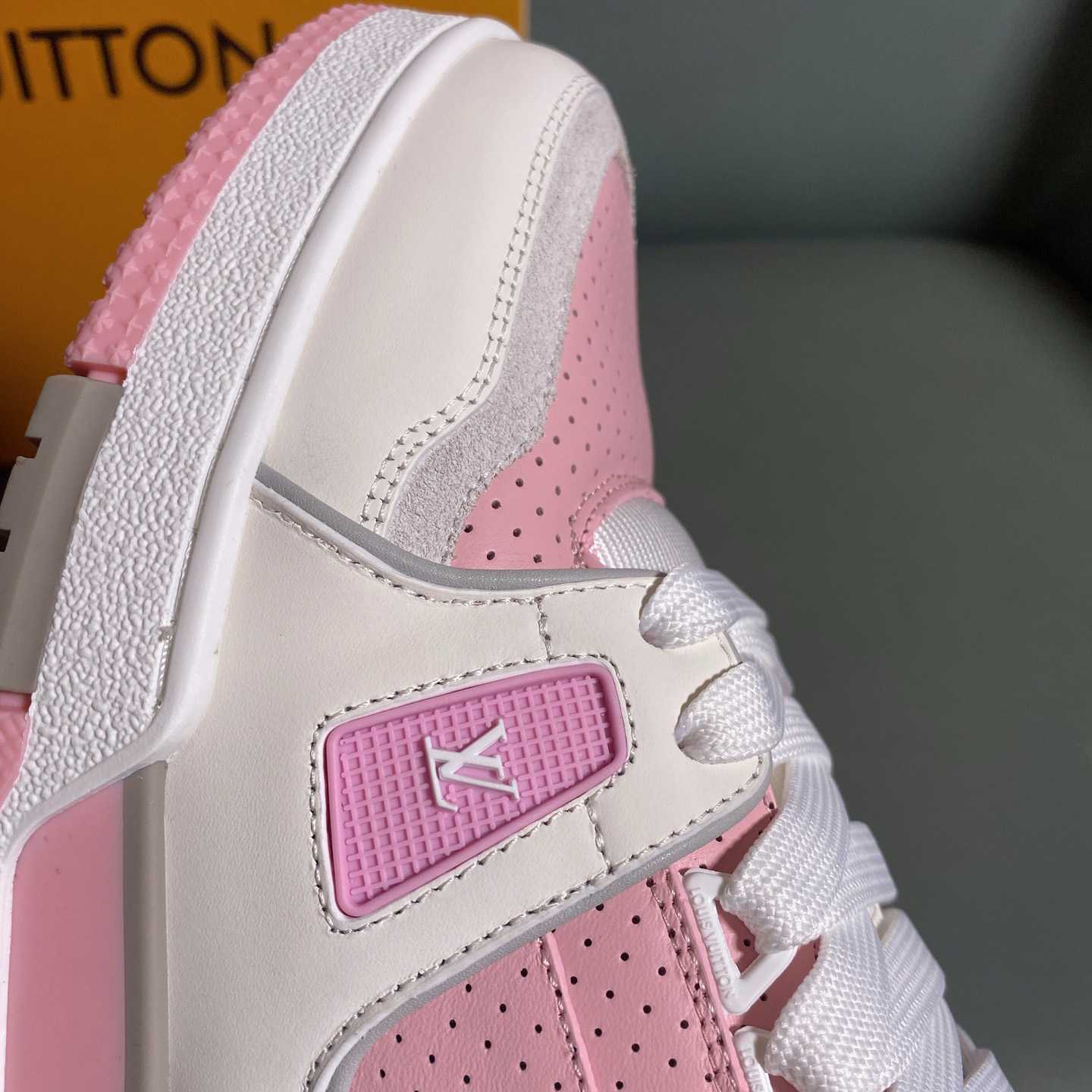 Louis Vuitton LV Trainer Sneaker      1AHTF5 - DesignerGu