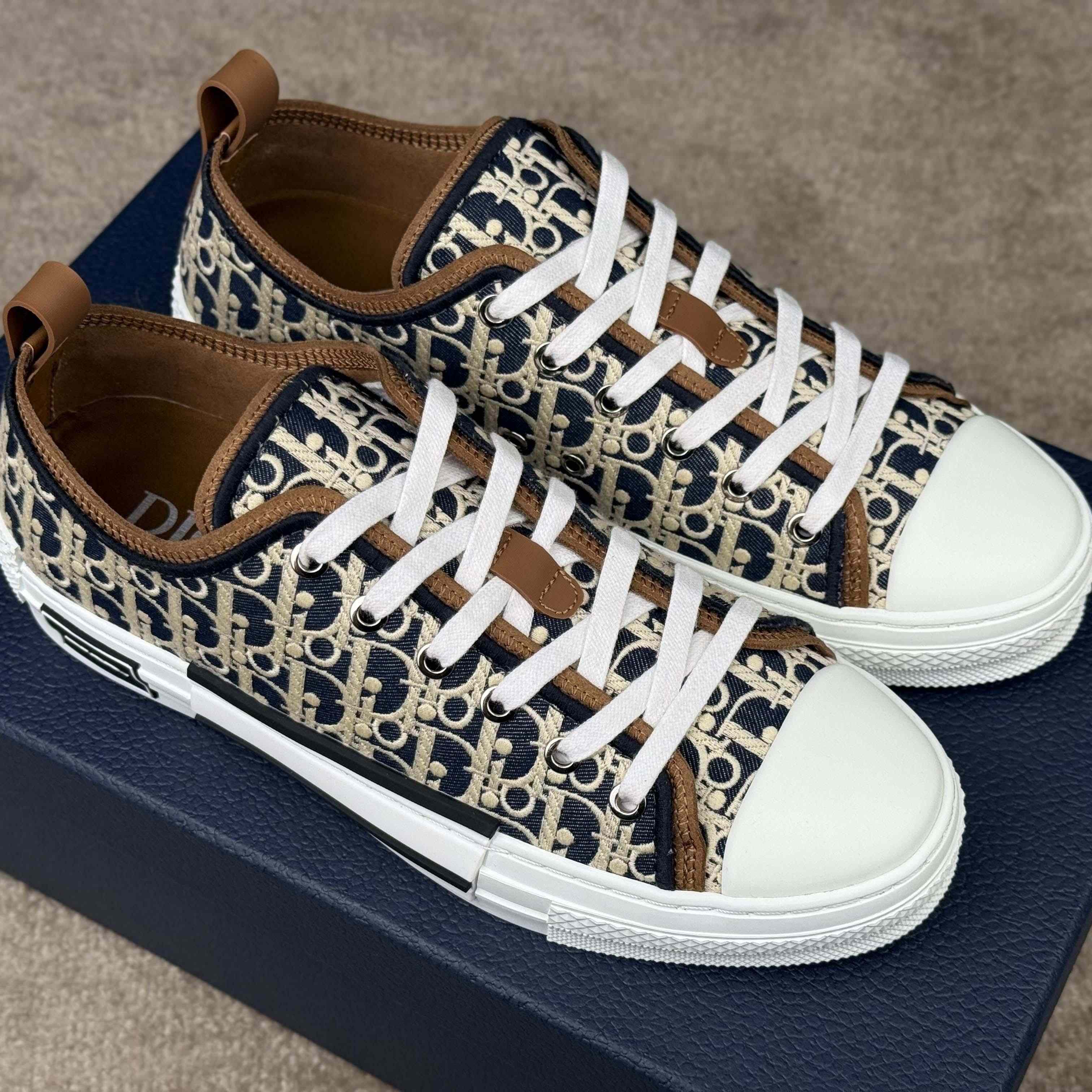 Dior B23 League Low-Top Sneaker - DesignerGu
