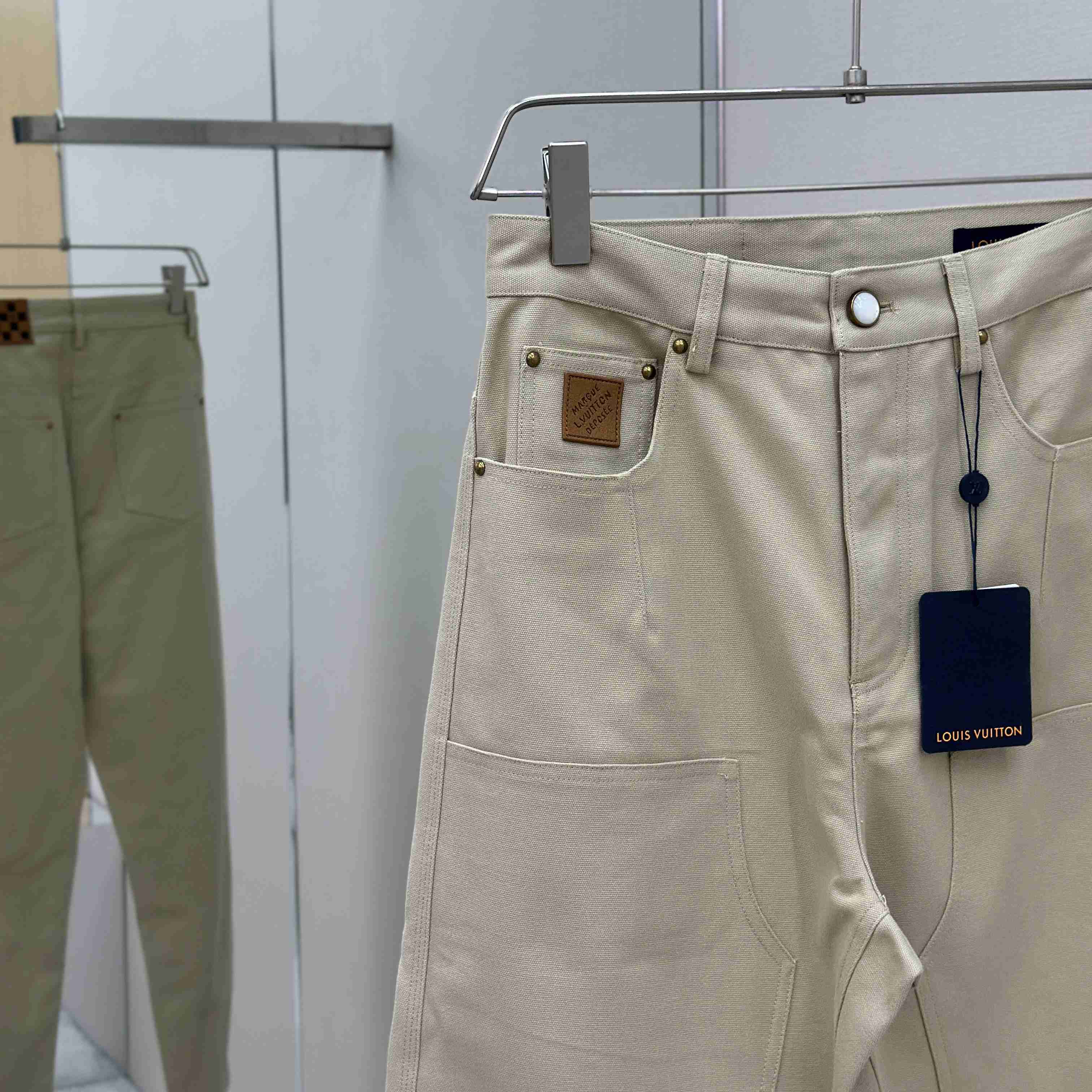 Louis Vuitton Workwear Pants   1AIMEJ - DesignerGu