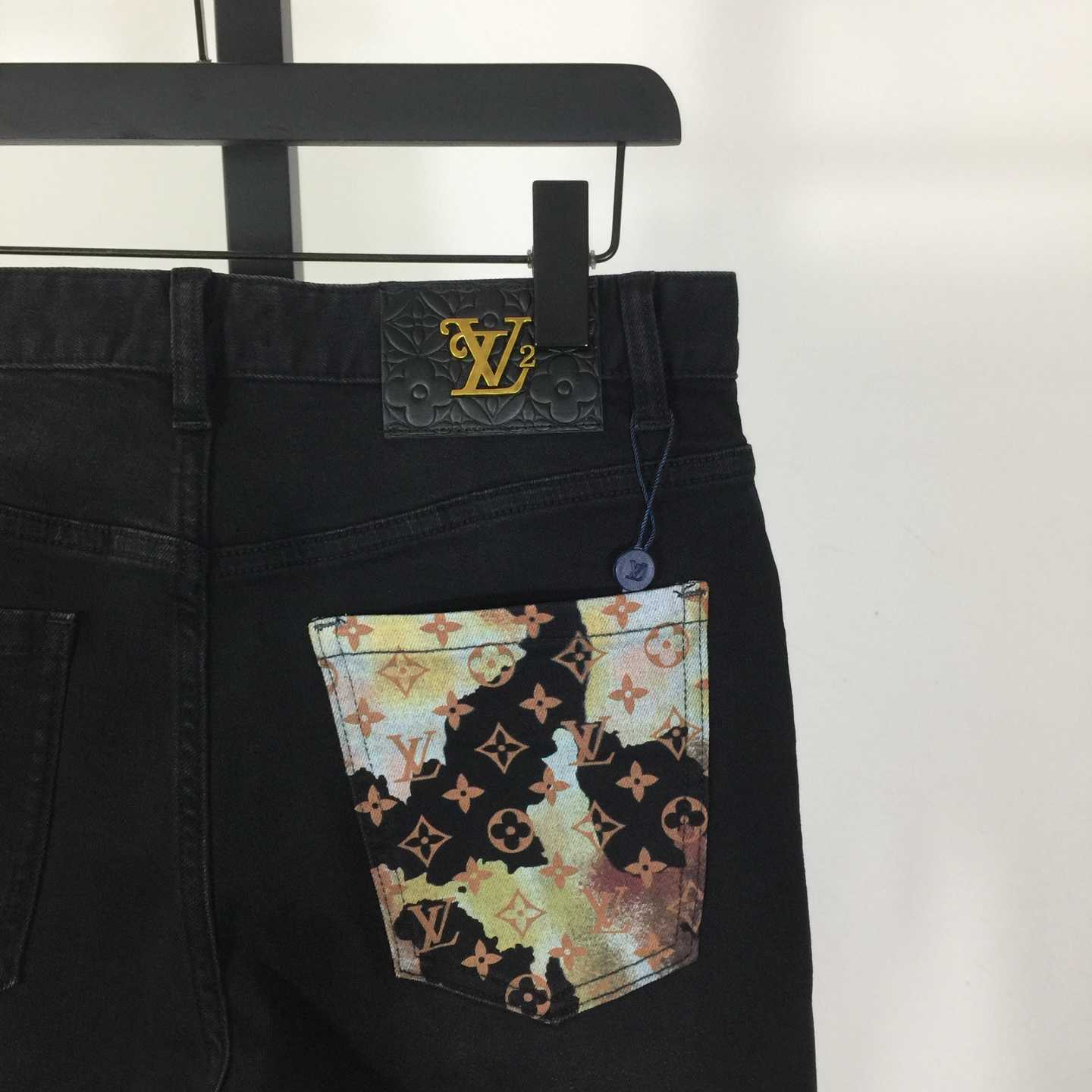 Louis Vuitton Jeans - DesignerGu