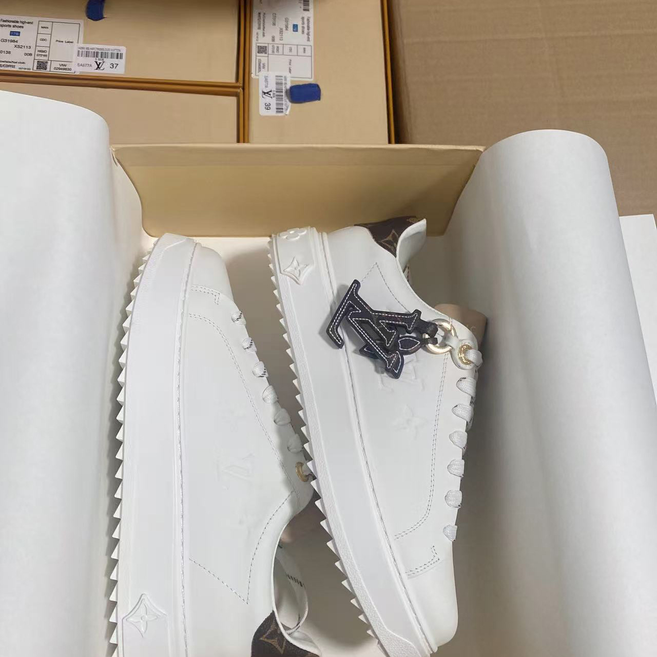 Louis Vuitton Time Out Sneaker    - DesignerGu