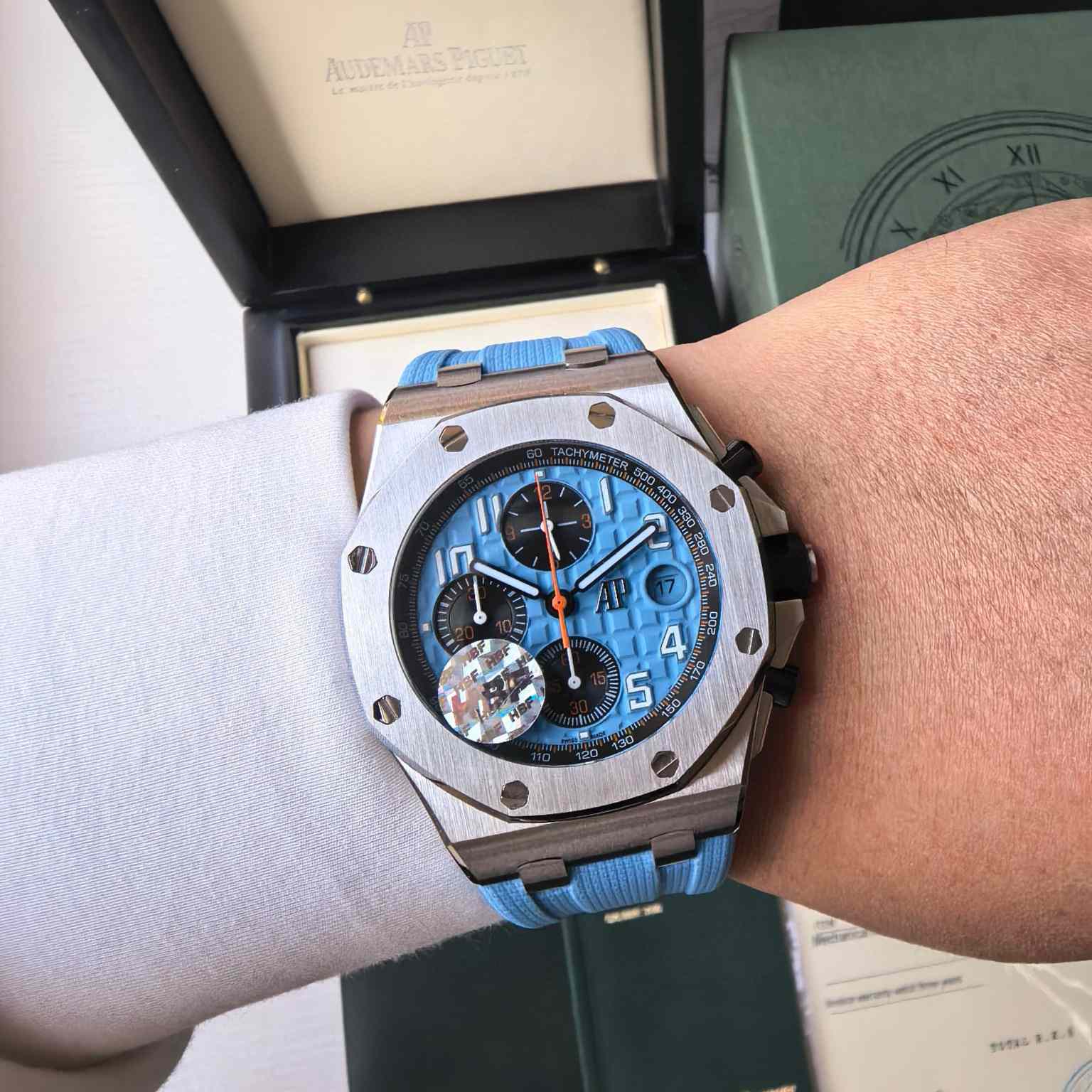 Audemars Piguet Audemars Royal Oak 262385T   44mm - DesignerGu