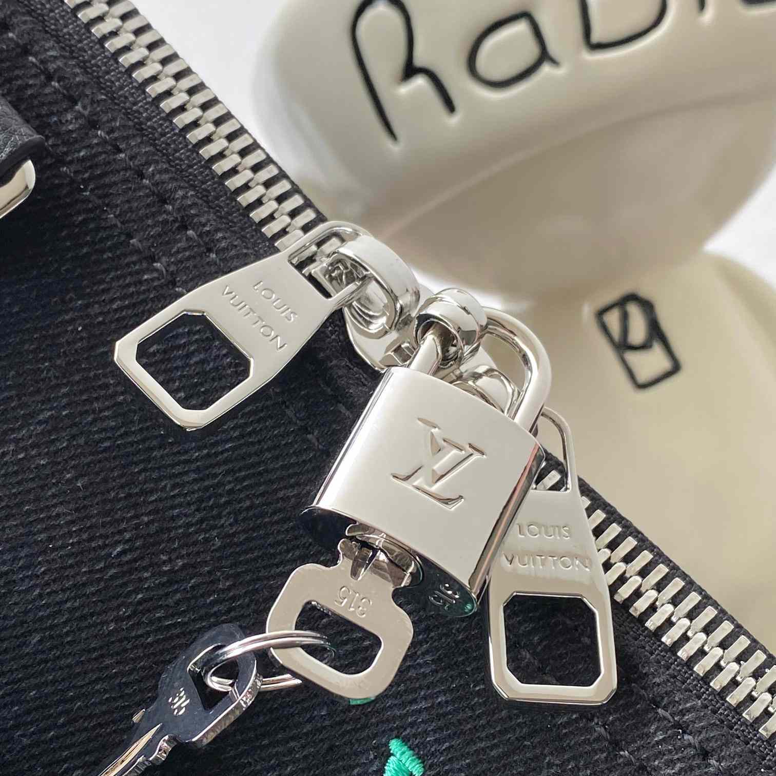 Louis Vuitton Keepall Bandoulière 50   M13966 - DesignerGu