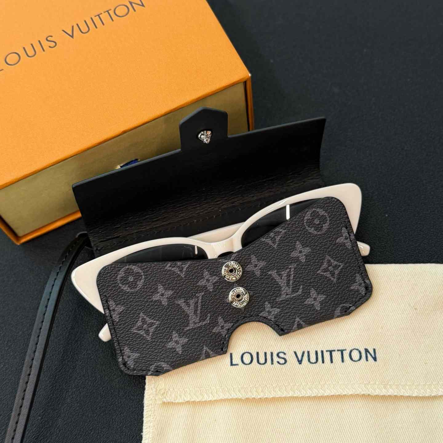 Louis Vuitton LV Glasses Holder    - DesignerGu